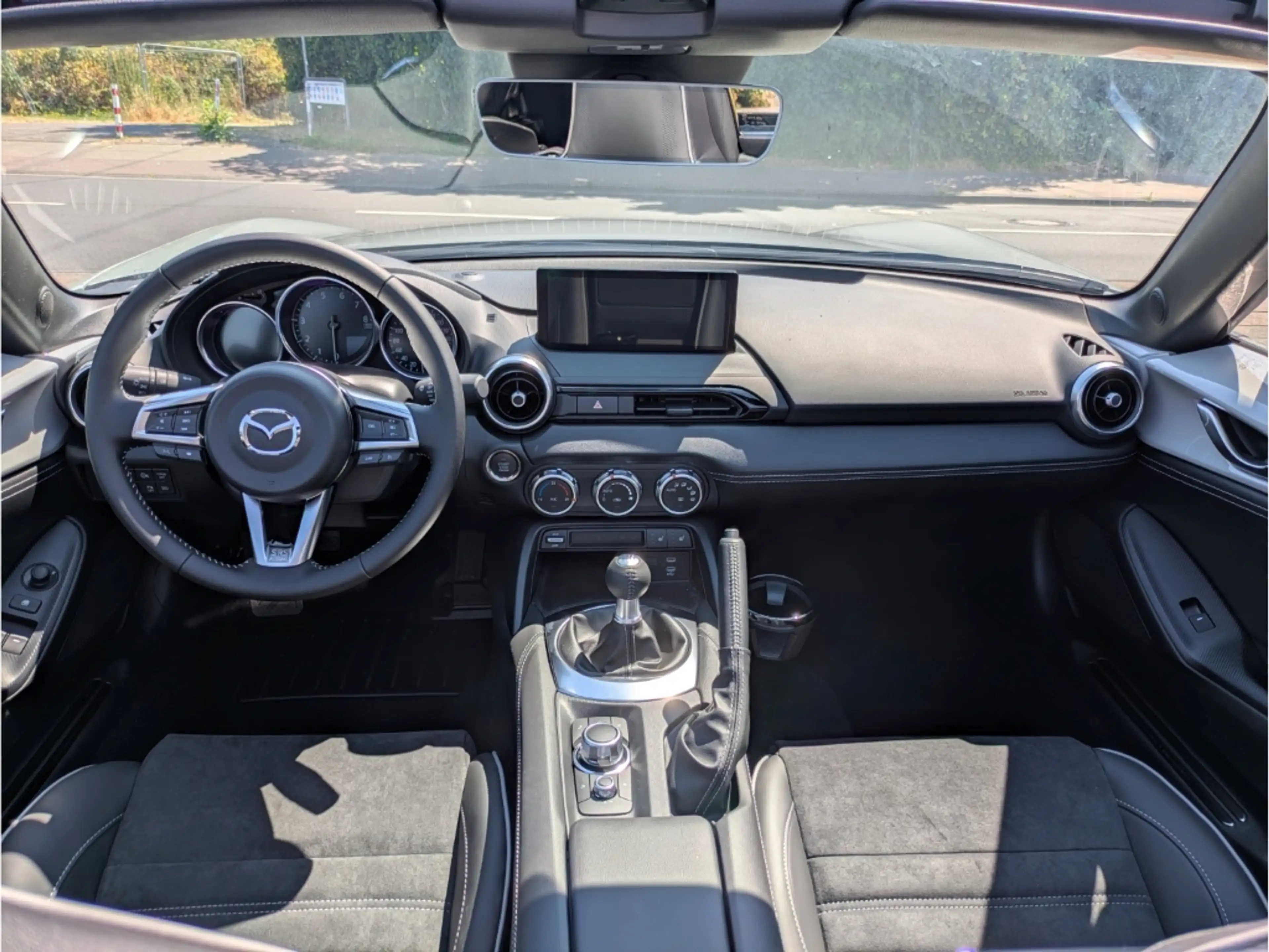 Mazda MX-5 RF HOMURA Skyactiv-G 132PS 6MT El. Verdeck Faltdac — photo 7