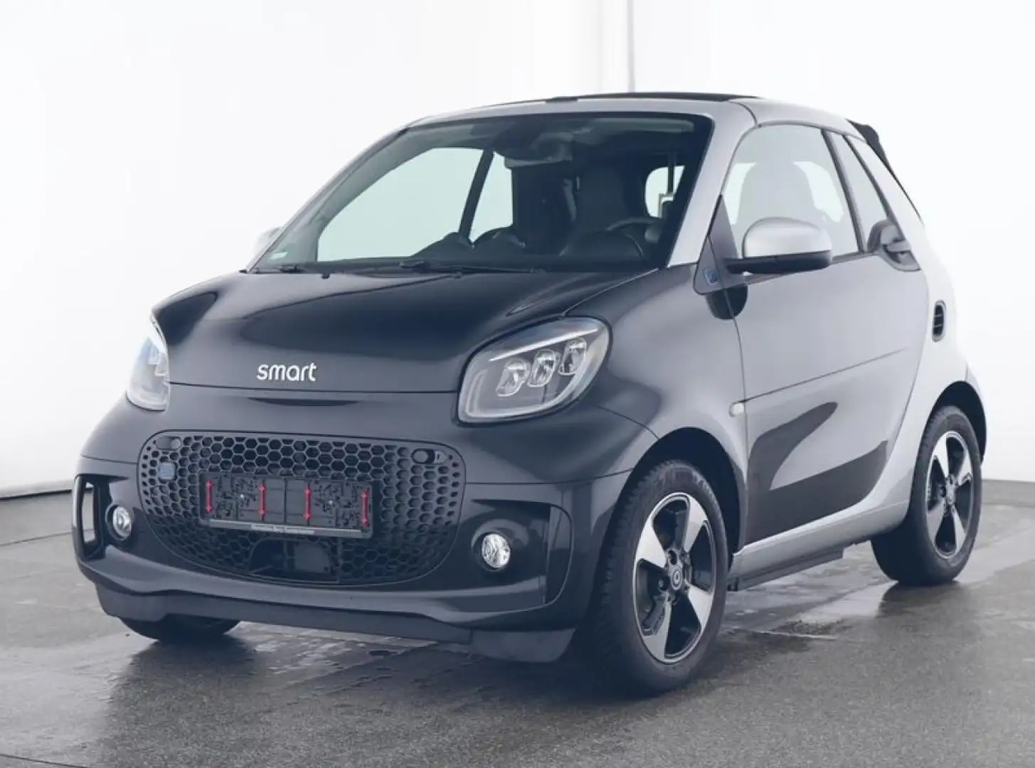 smart forTwo EQ cabrio passion EXCLUSIVE|BLACKnSILVER| Schwarz - 1