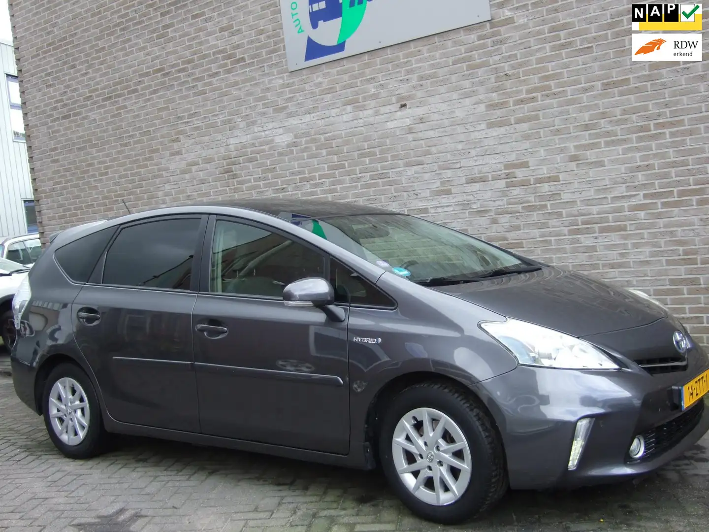 Toyota Prius+ Prius Wagon 1.8 Aspiration 7p - 2e eig! - Panorama Grau - 1