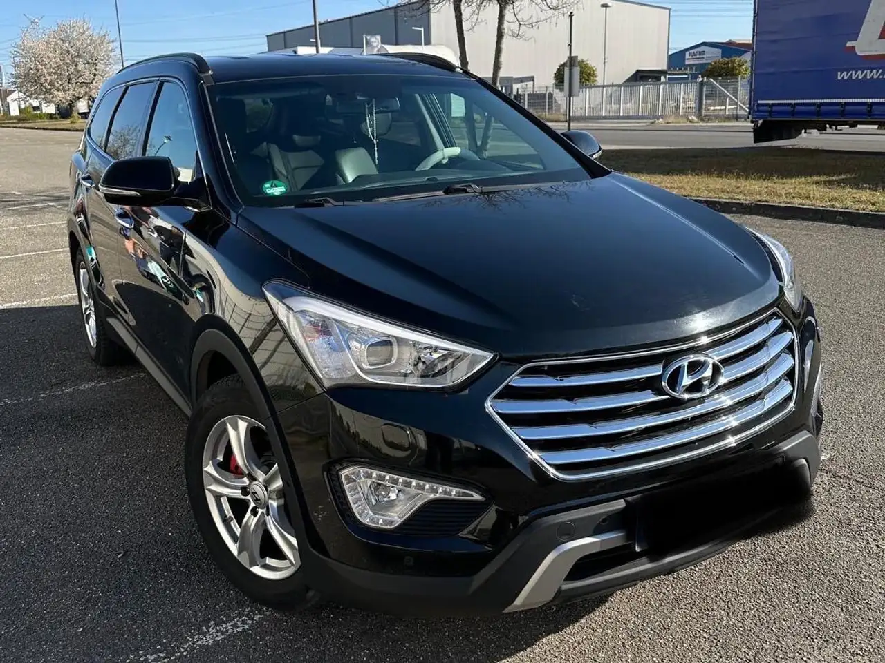 Hyundai Grand Santa Fe