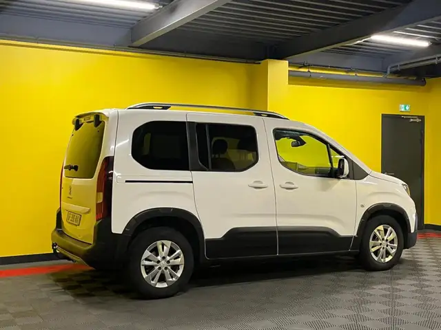 Peugeot Rifter view 9