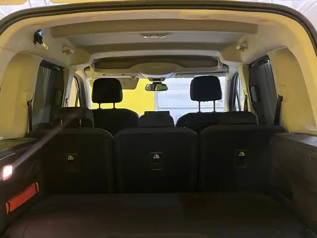Peugeot Rifter view 6