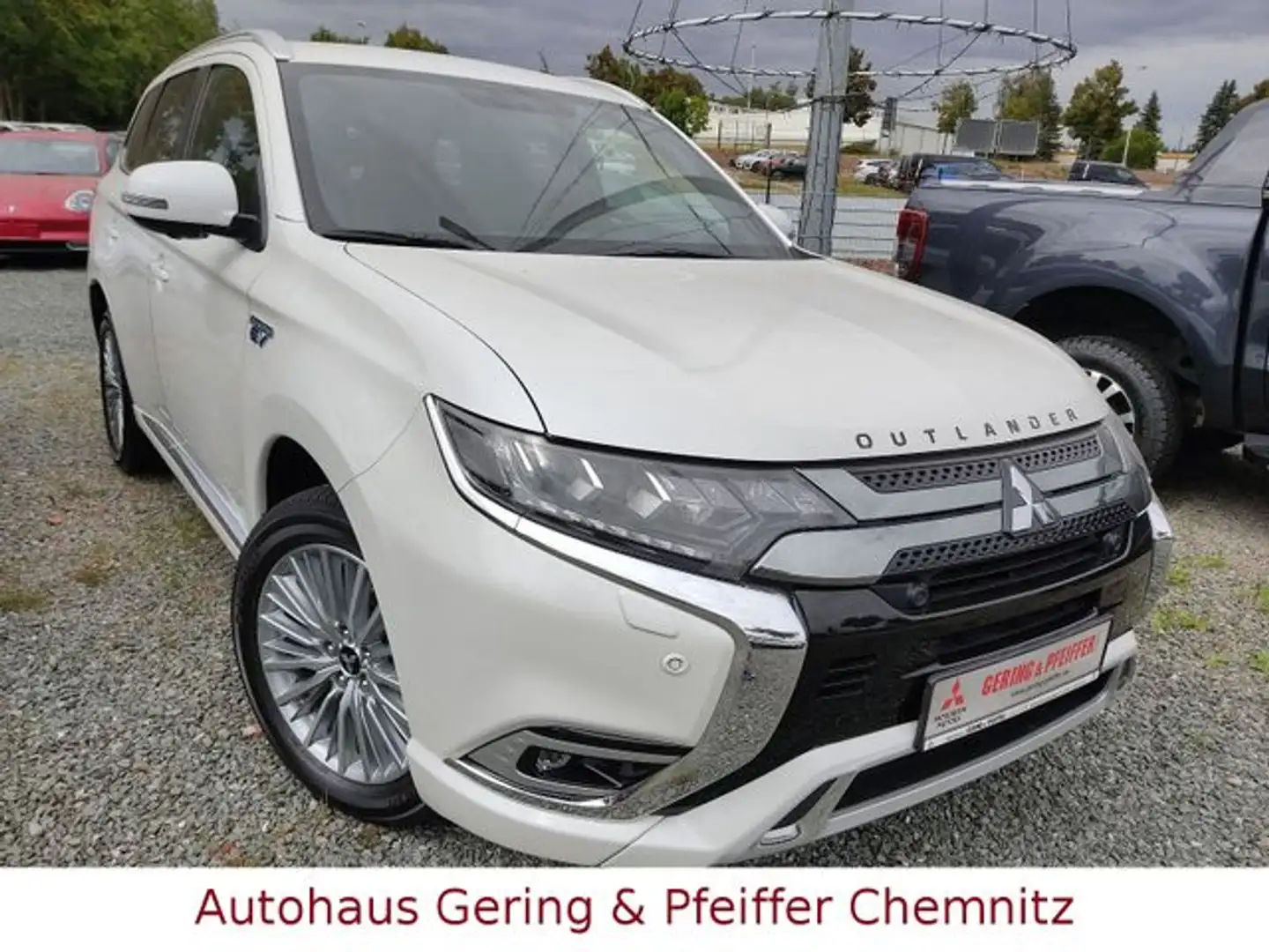 Mitsubishi Outlander PHEV PlugIn Hybrid Spirit+  PHEV Plus Spirit 4WD Weiß - 1