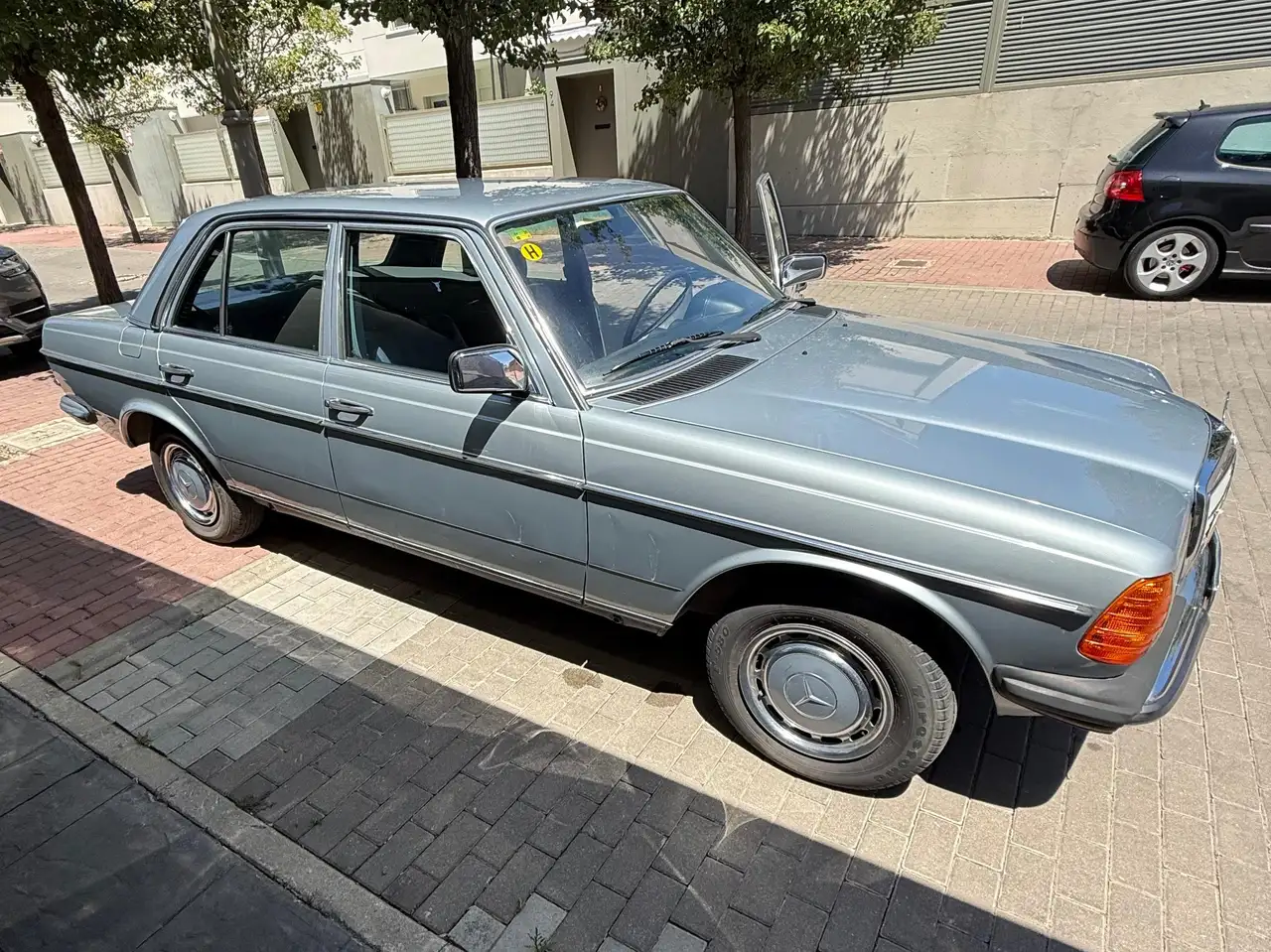 Mercedes-Benz 230E, foto 8