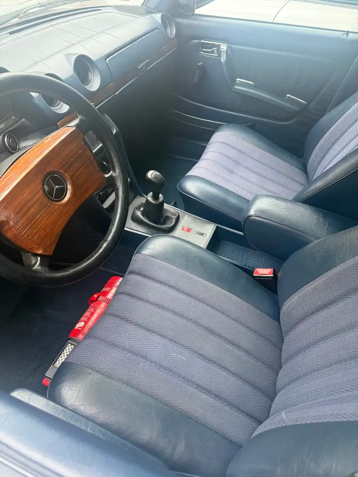 Mercedes-Benz 230E, foto 7