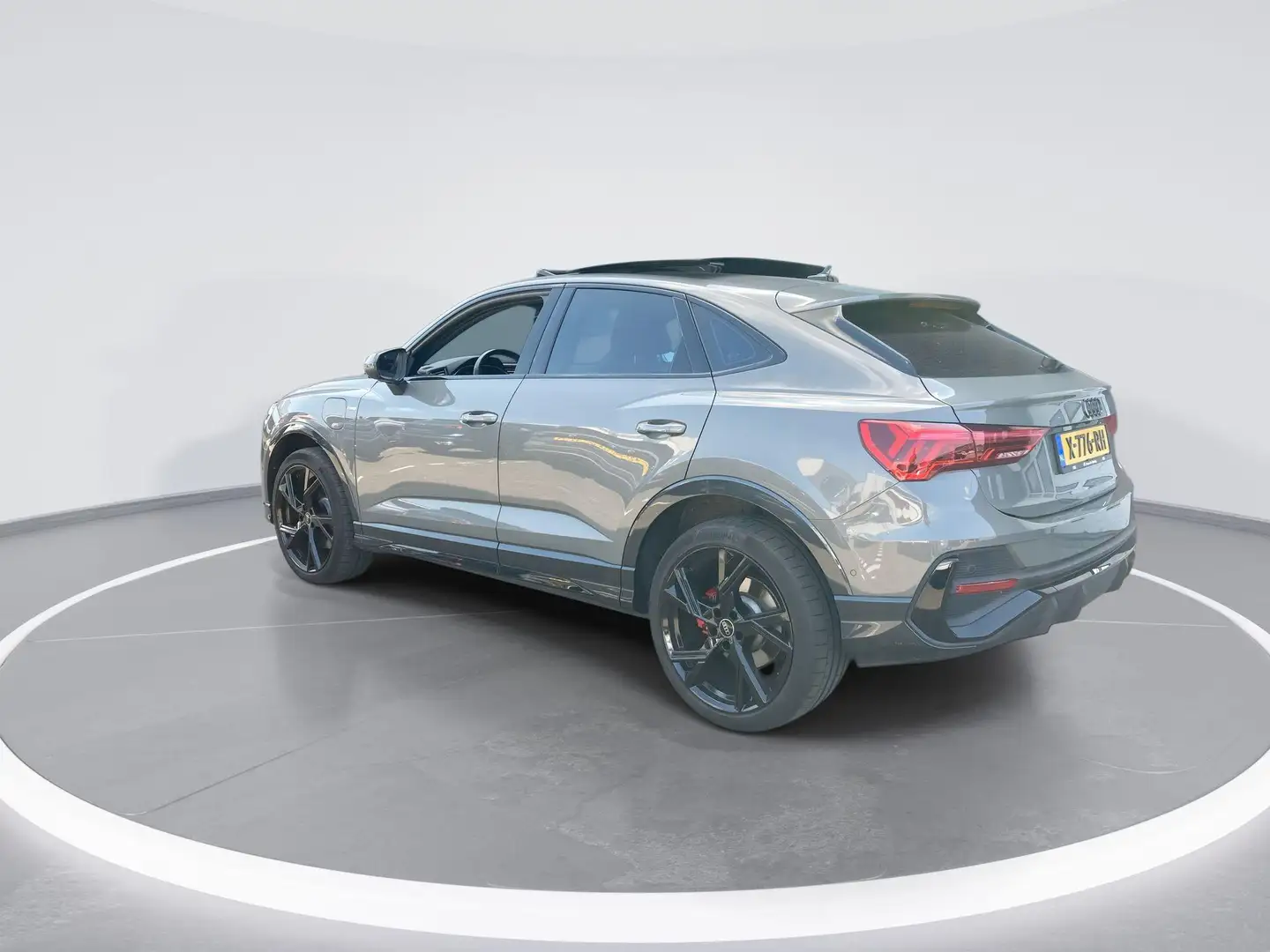 Audi Q3 Sportback 45 TFSIe 180kW/245PK S Edition · Panoram Gris - 2