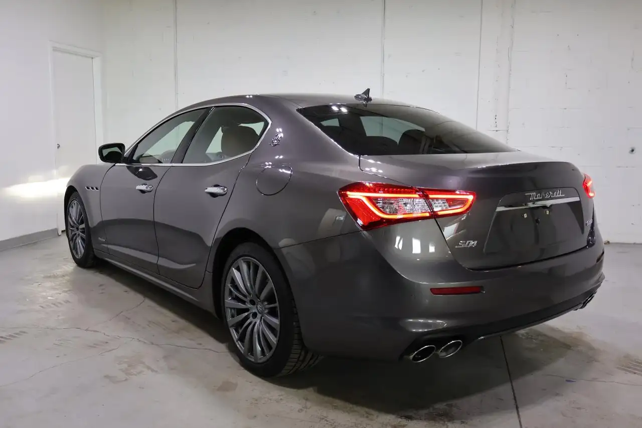 Maserati Ghibli снимка Maserati Ghibli