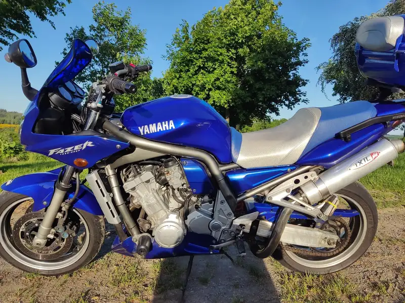 Yamaha FZR 1000 - foto 2
