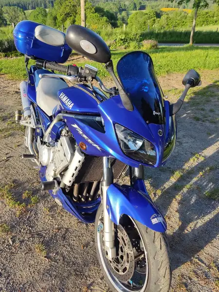 Yamaha FZR 1000 - foto 6