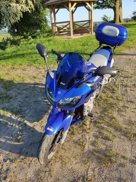 Yamaha FZR 1000 - foto 4