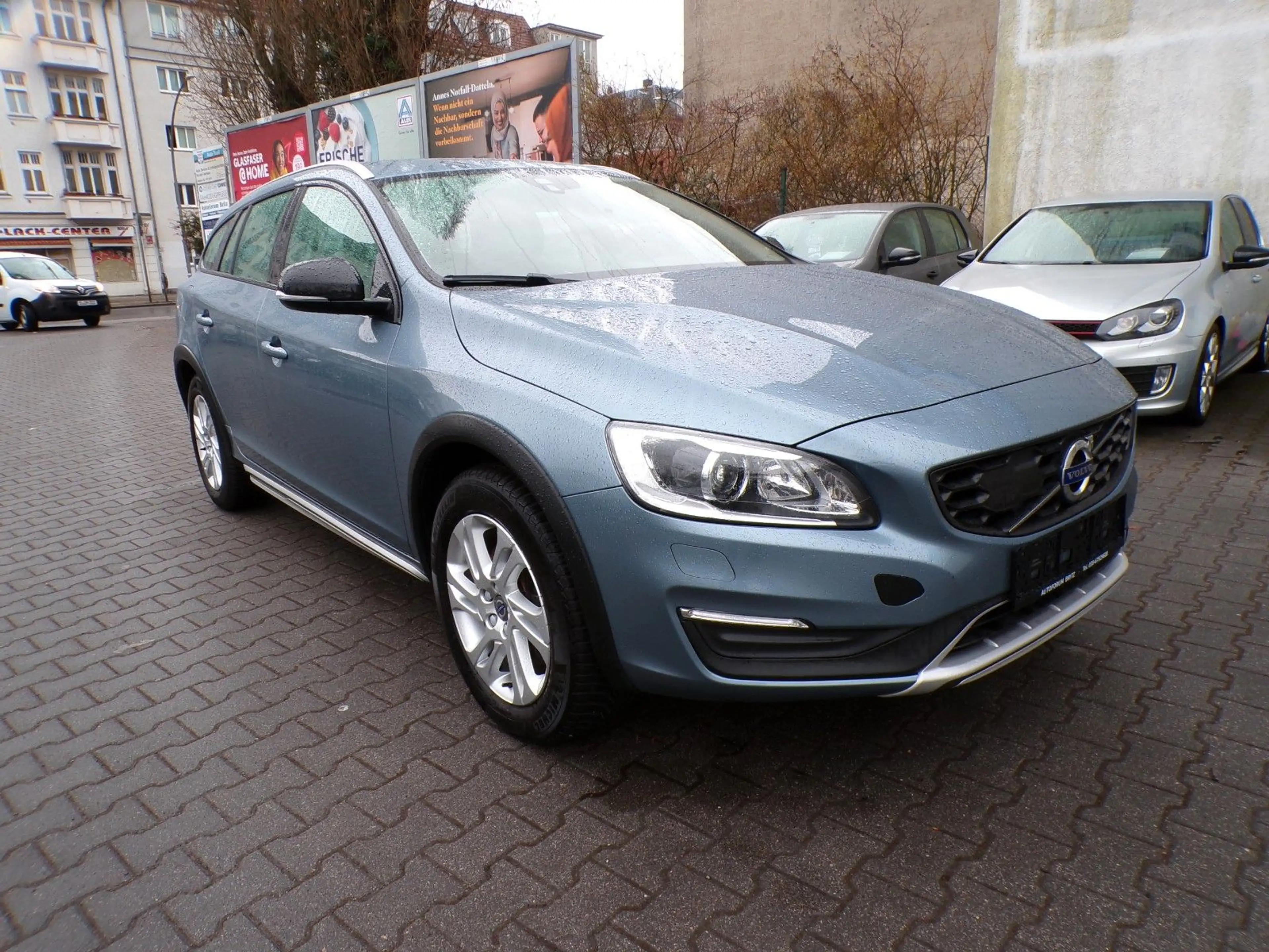 Volvo V60 Cross Country mit AHK. — photo 3
