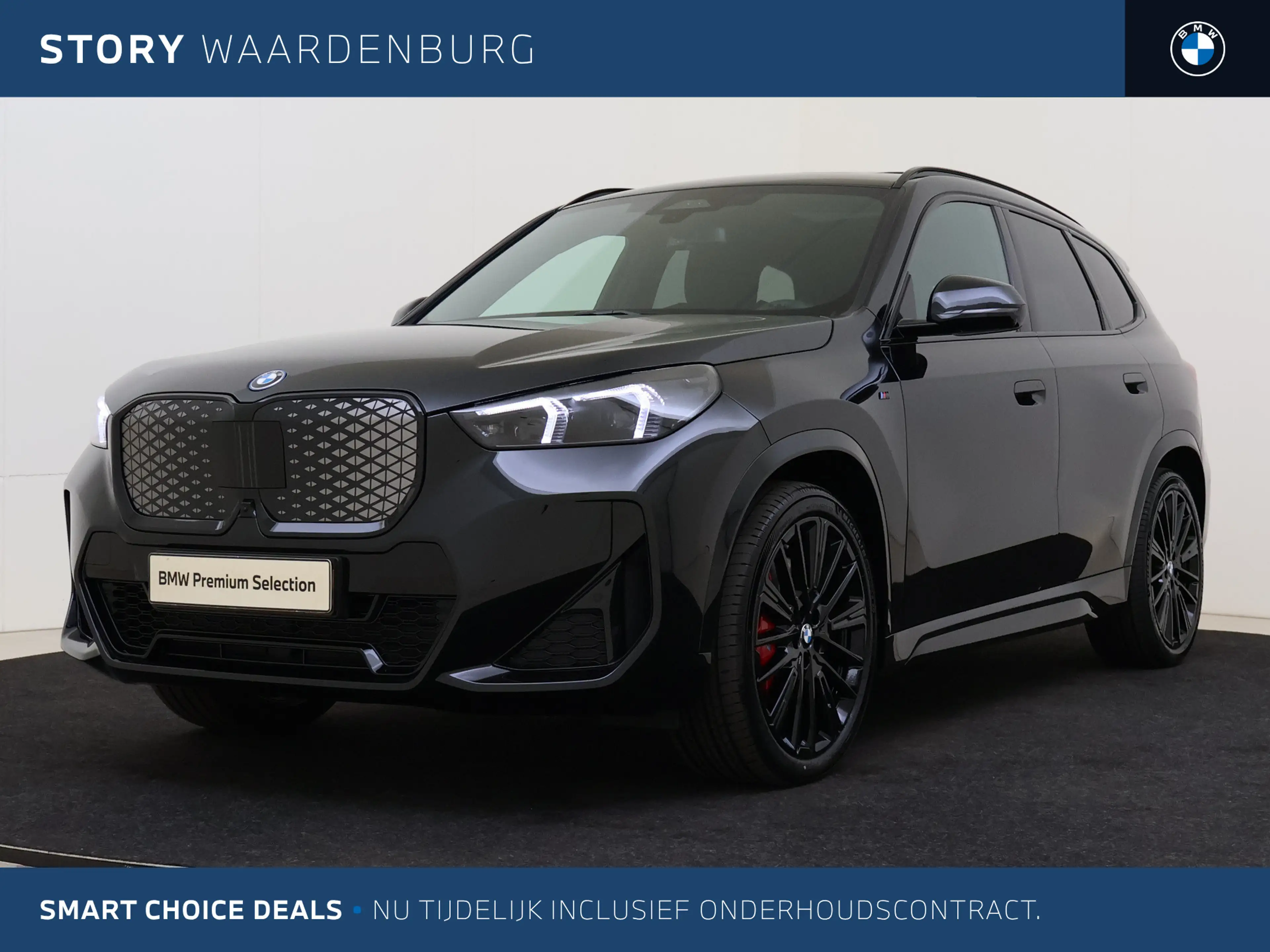 BMW iX1 eDrive20 M Sport / Panoramadak / Trekhaak / Sports