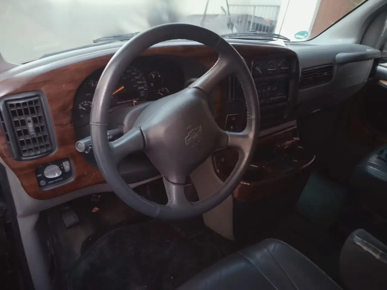 Chevrolet Express 5,7 ltr V8. Fahrzeug hat Getriebeschaden, foto 6