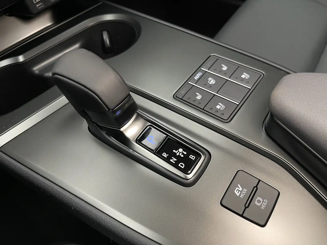 Lexus UX снимка Lexus UX