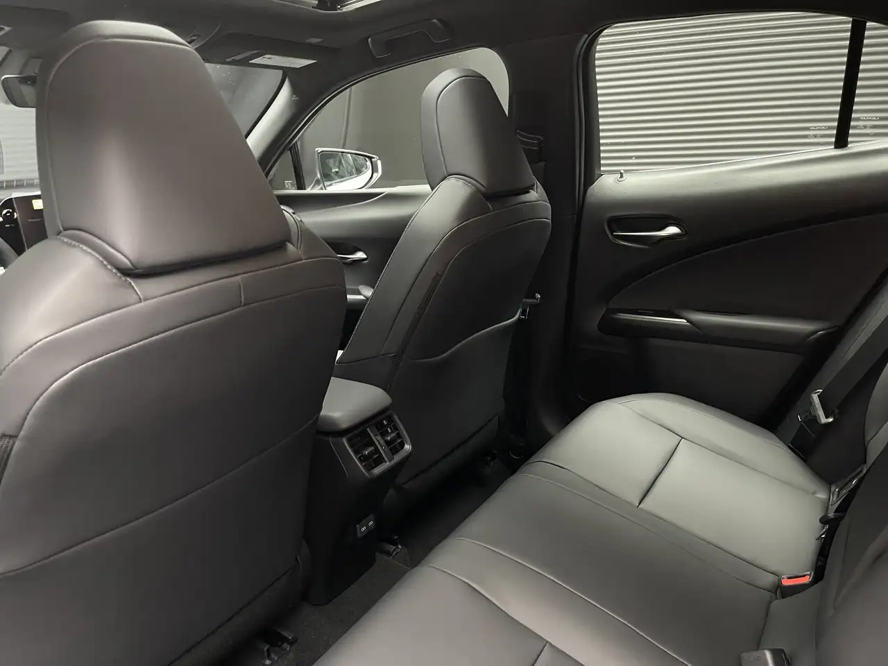 Lexus UX снимка Lexus UX