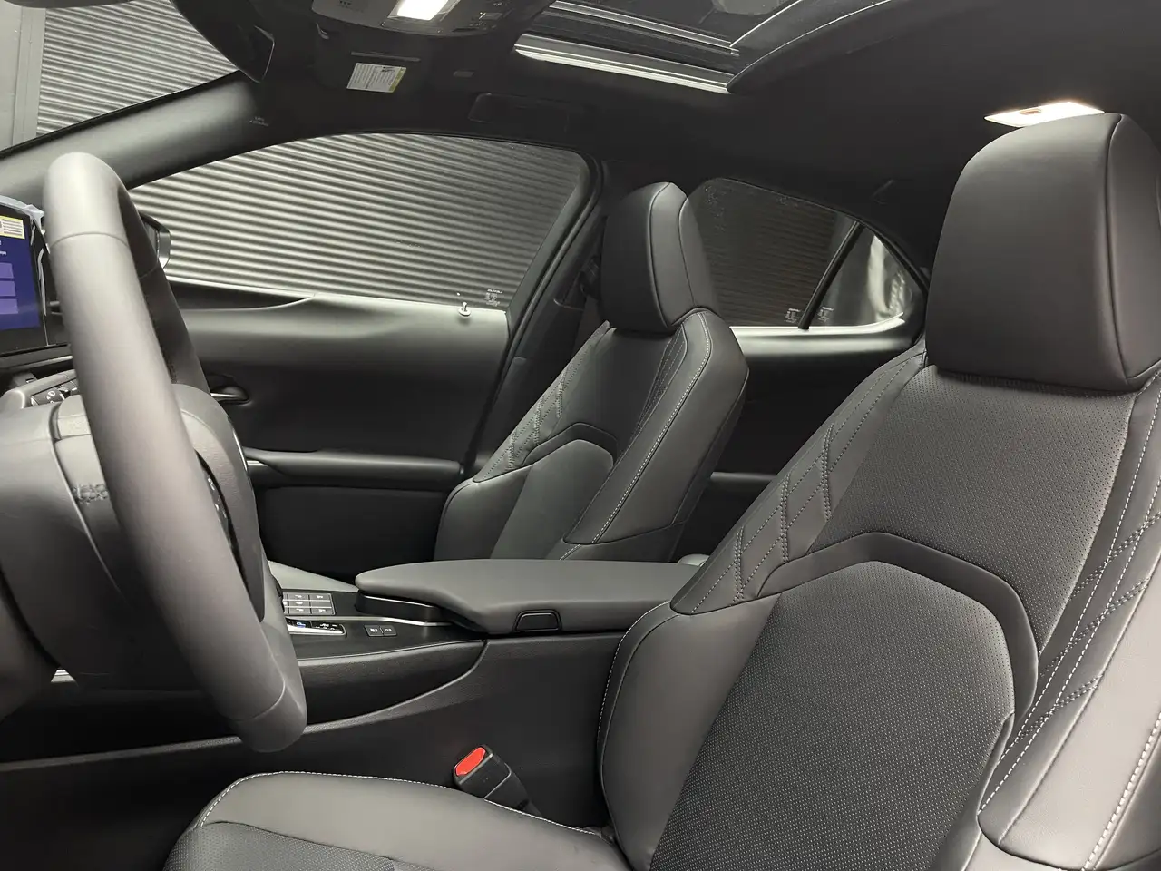 Lexus UX снимка Lexus UX