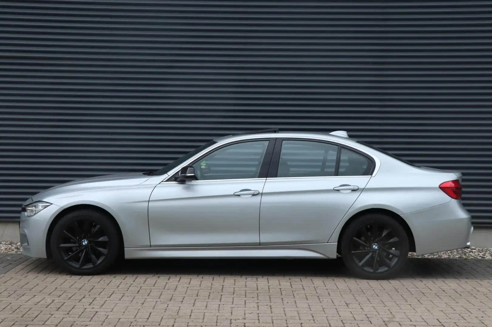BMW 328 328I M-Pakket - DAK - VOL! Grijs - 2