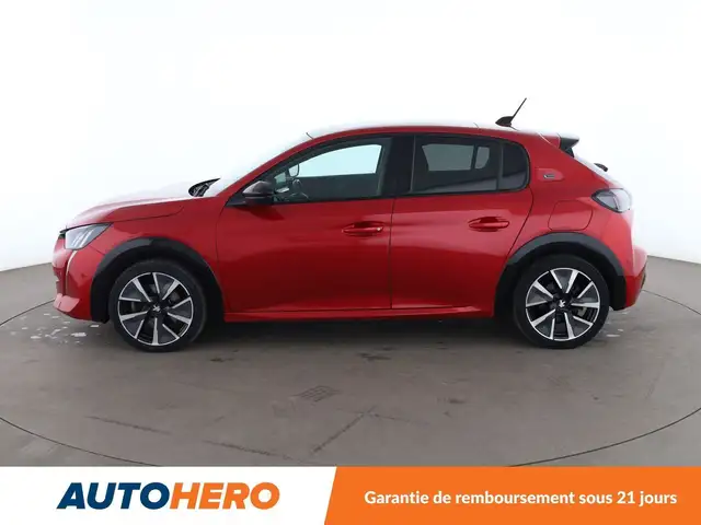 Peugeot 208 view 3