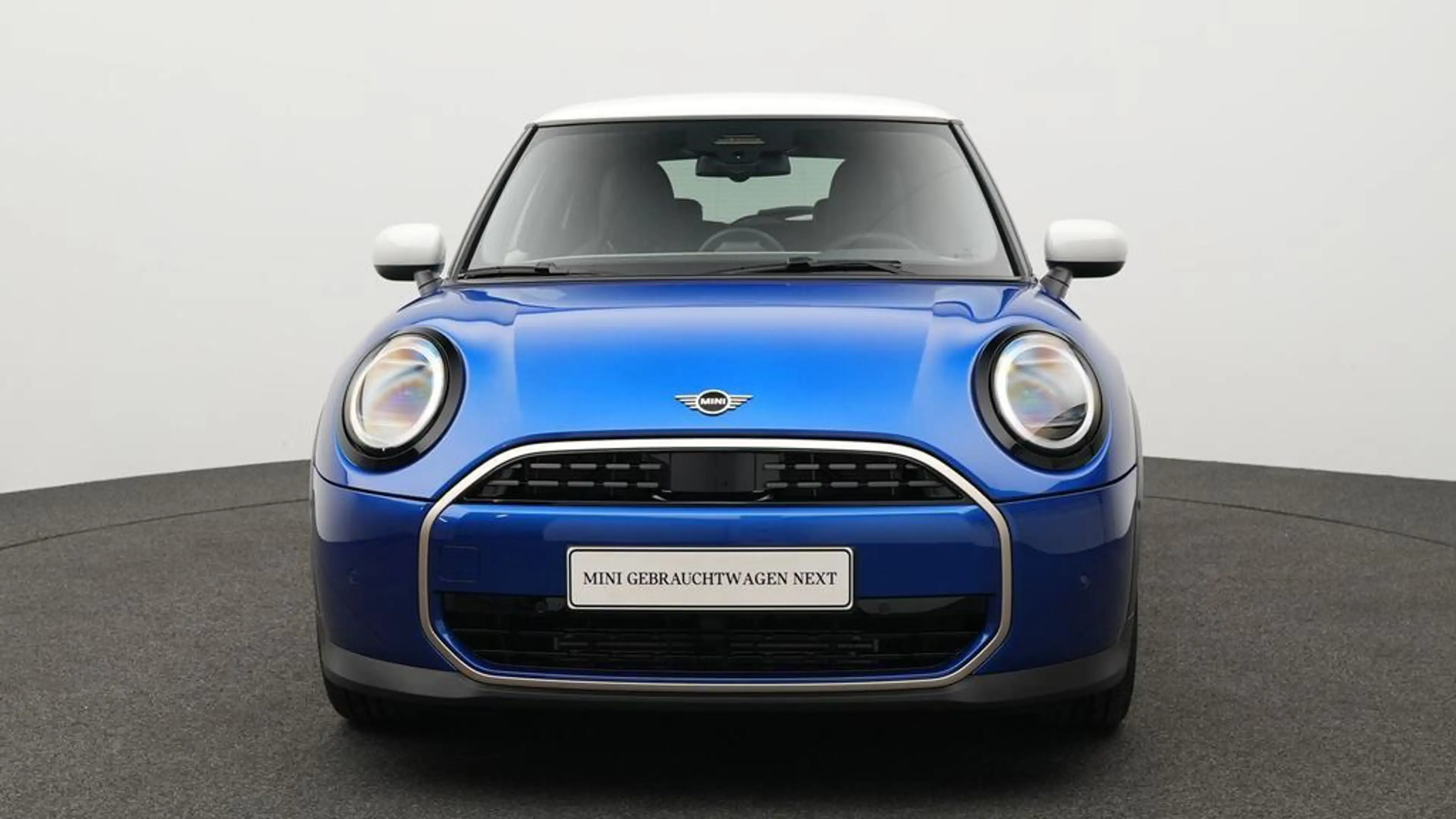 MINI Cooper C Favoured Trim — photo 15
