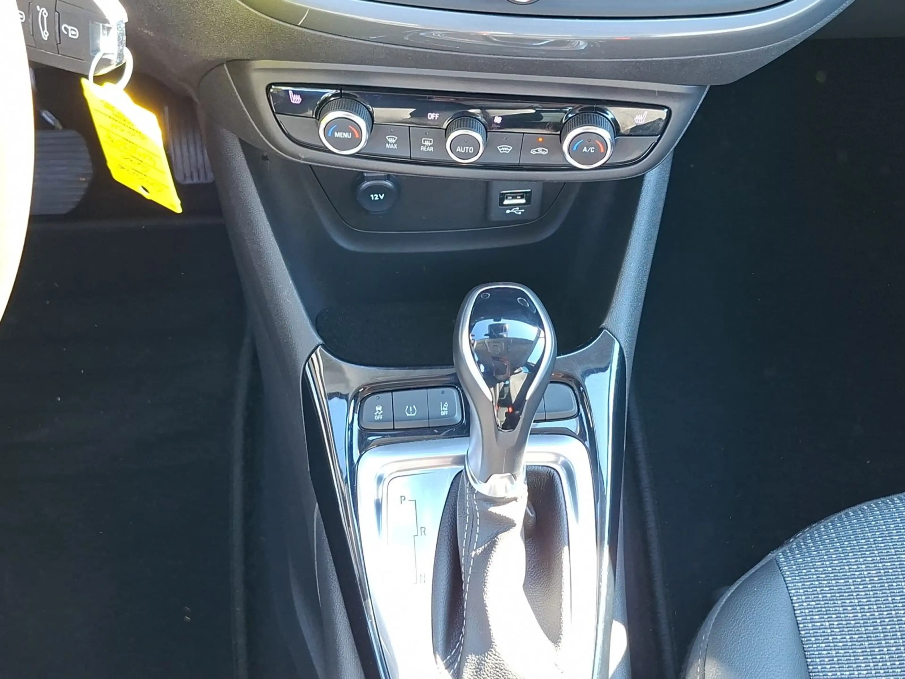 Opel Crossland 1.2 Turbo Elegance Automatik — photo 15