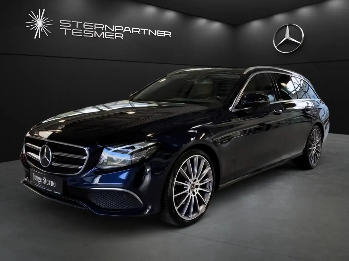 Mercedes-Benz E 300 d T Avantg.+Volleder+20'LM+Pano+AHK+WIDE Bleu - 1