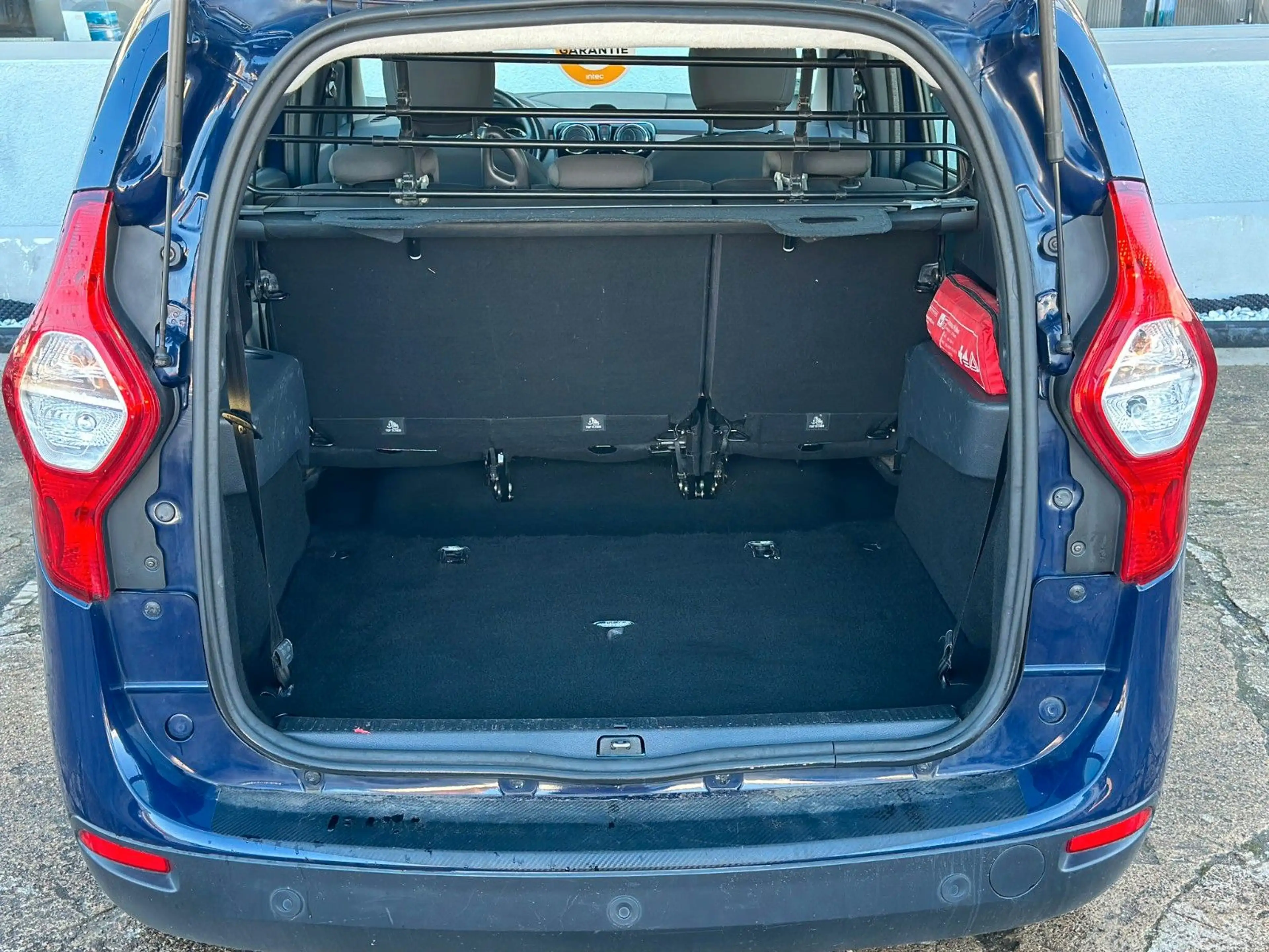 Dacia Lodgy Dacia*LODGY*KAMERA*GARANTIE*7-SITZER*KLIMA*NAVI — photo 7