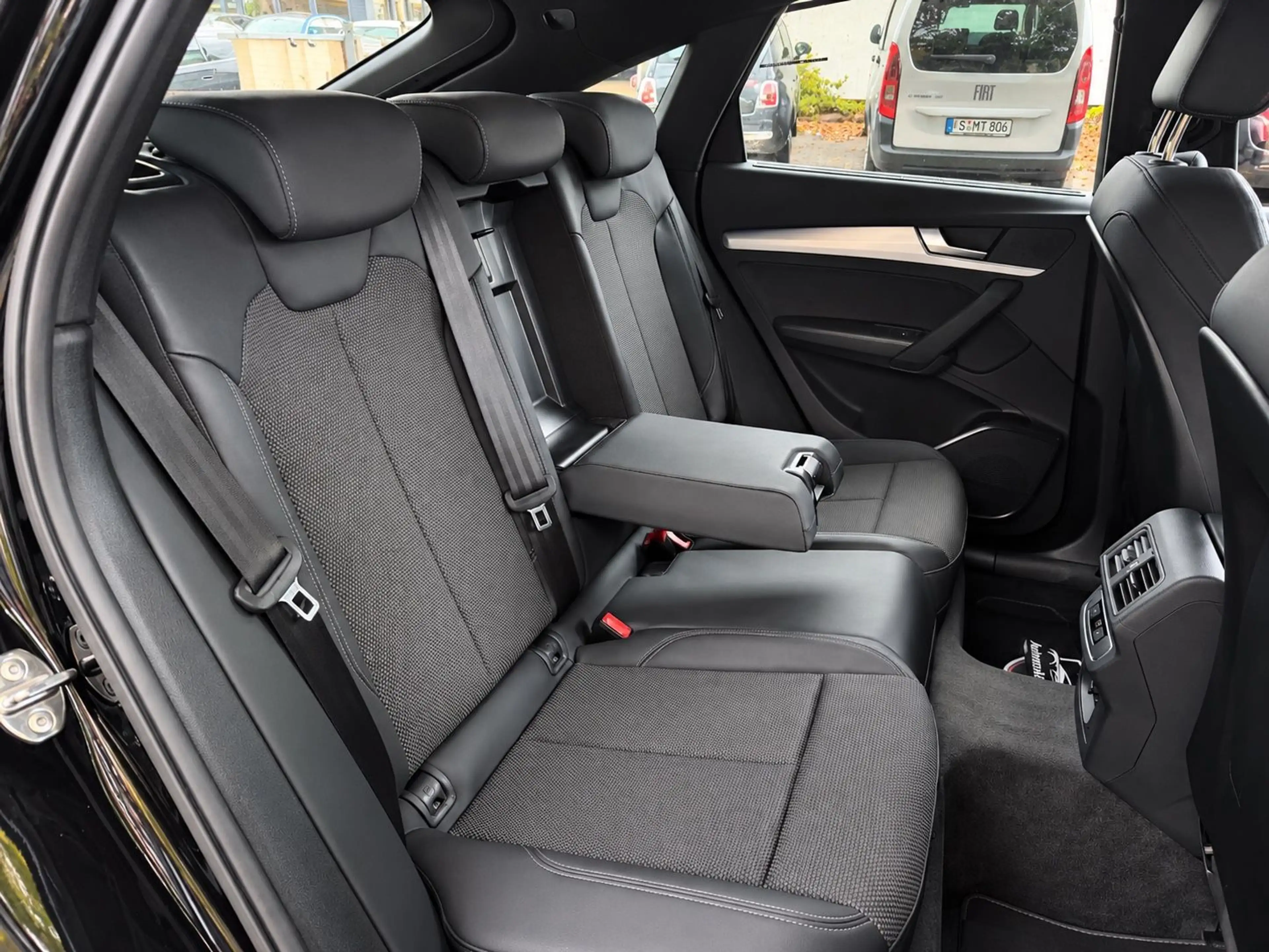Audi Q5 Sportback qu. S line Black 40 TFSI*Virt.*LED* — photo 14