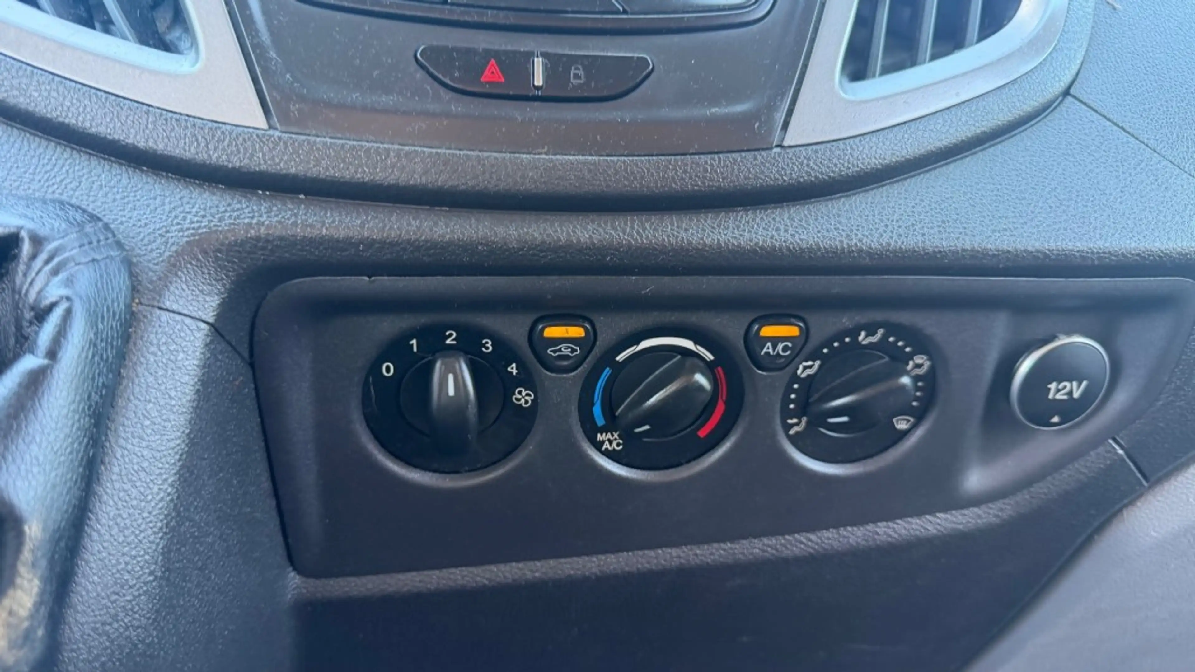 Ford Transit 2.0 TDCI 96KW 131PK L2H2 AIRCO/ CRUISE CONTROL/ NA — photo 22