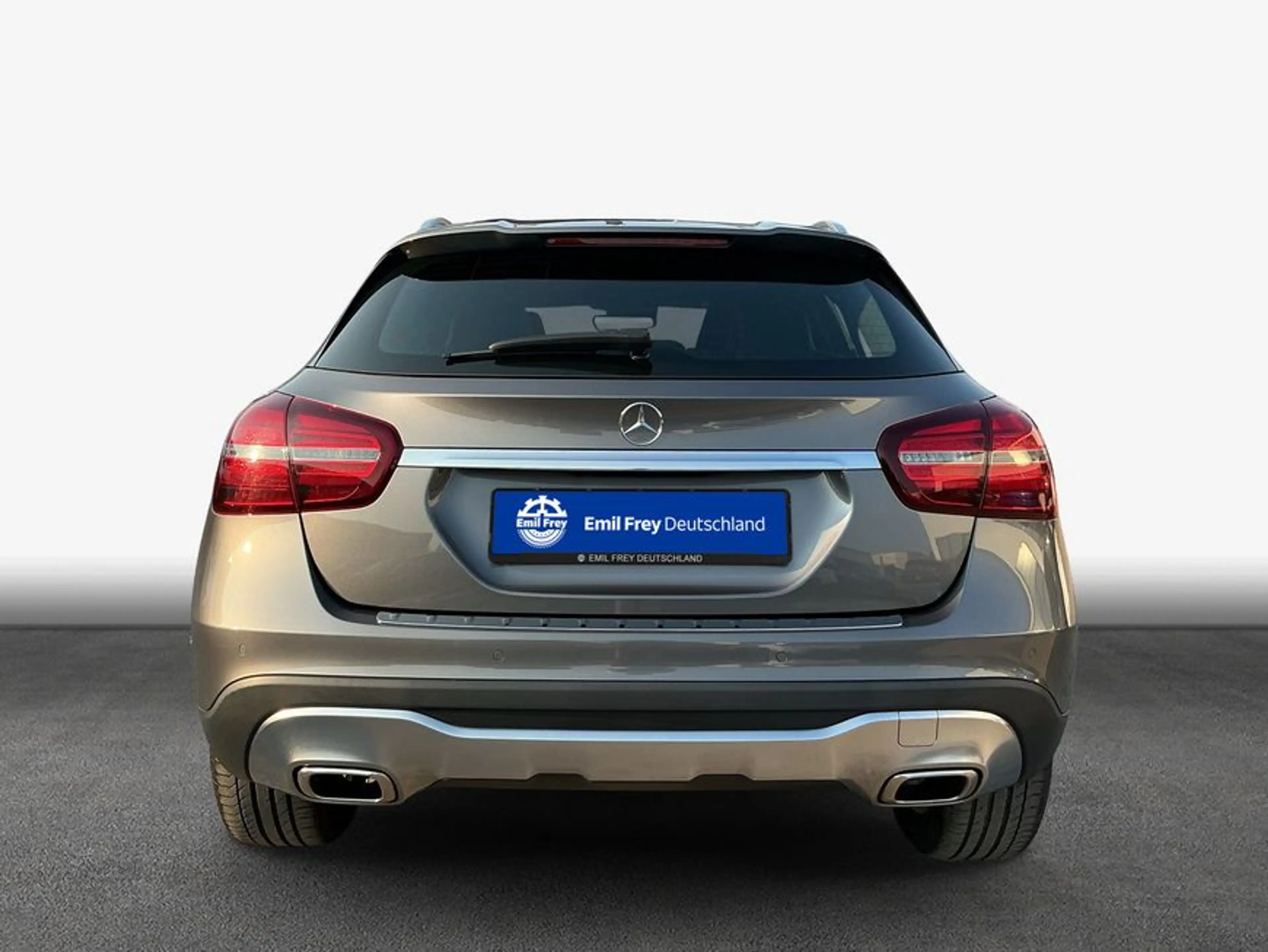 Mercedes-Benz GLA 180 GLA — photo 6