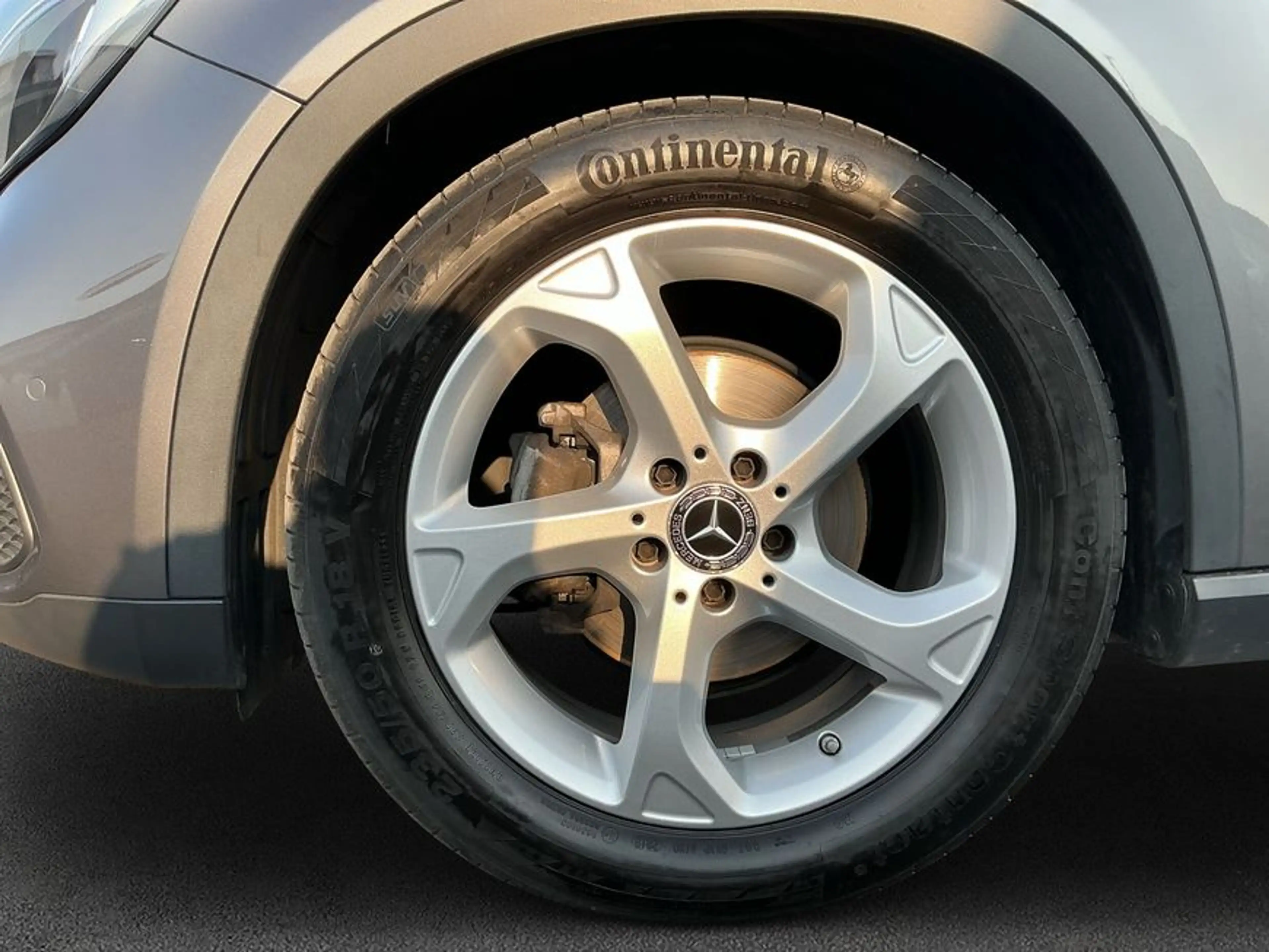 Mercedes-Benz GLA 180 GLA — photo 8