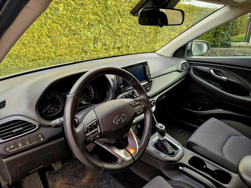 Hyundai i30 1.0 T-GDI Hybrid Select — photo 12