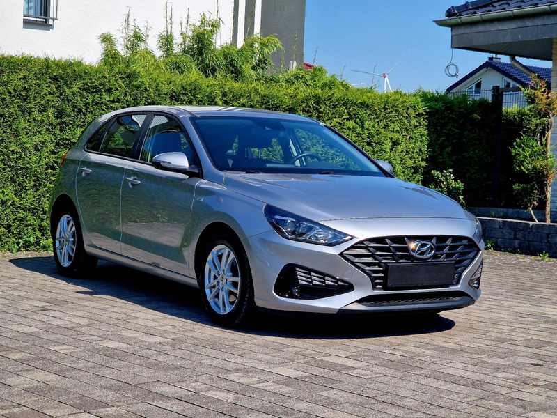 Hyundai i30 1.0 T-GDI Hybrid Select — photo 9