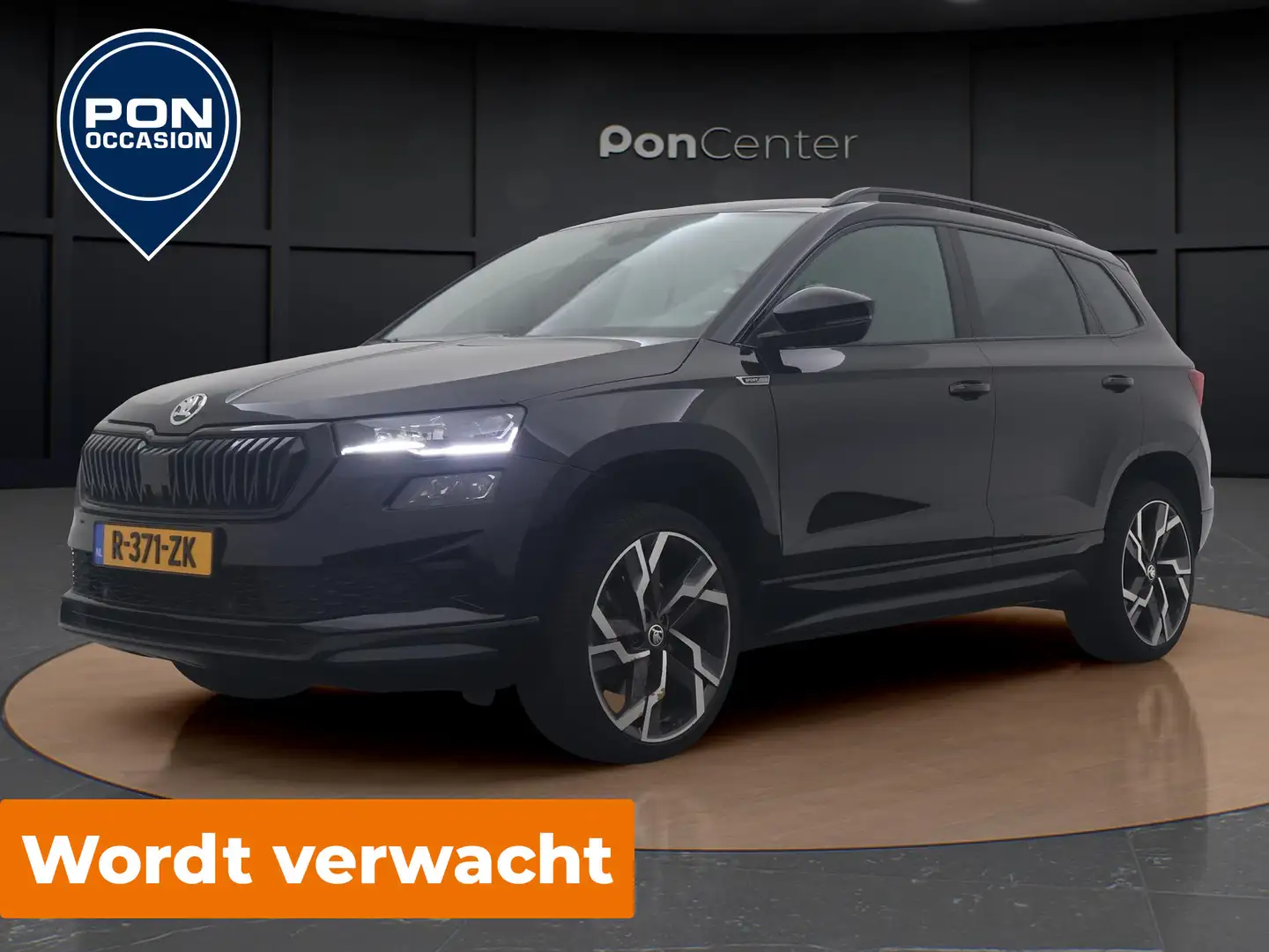 Skoda Karoq 1.5 TSI ACT Sportline Business | WORDT VERWACHT | Zwart - 1