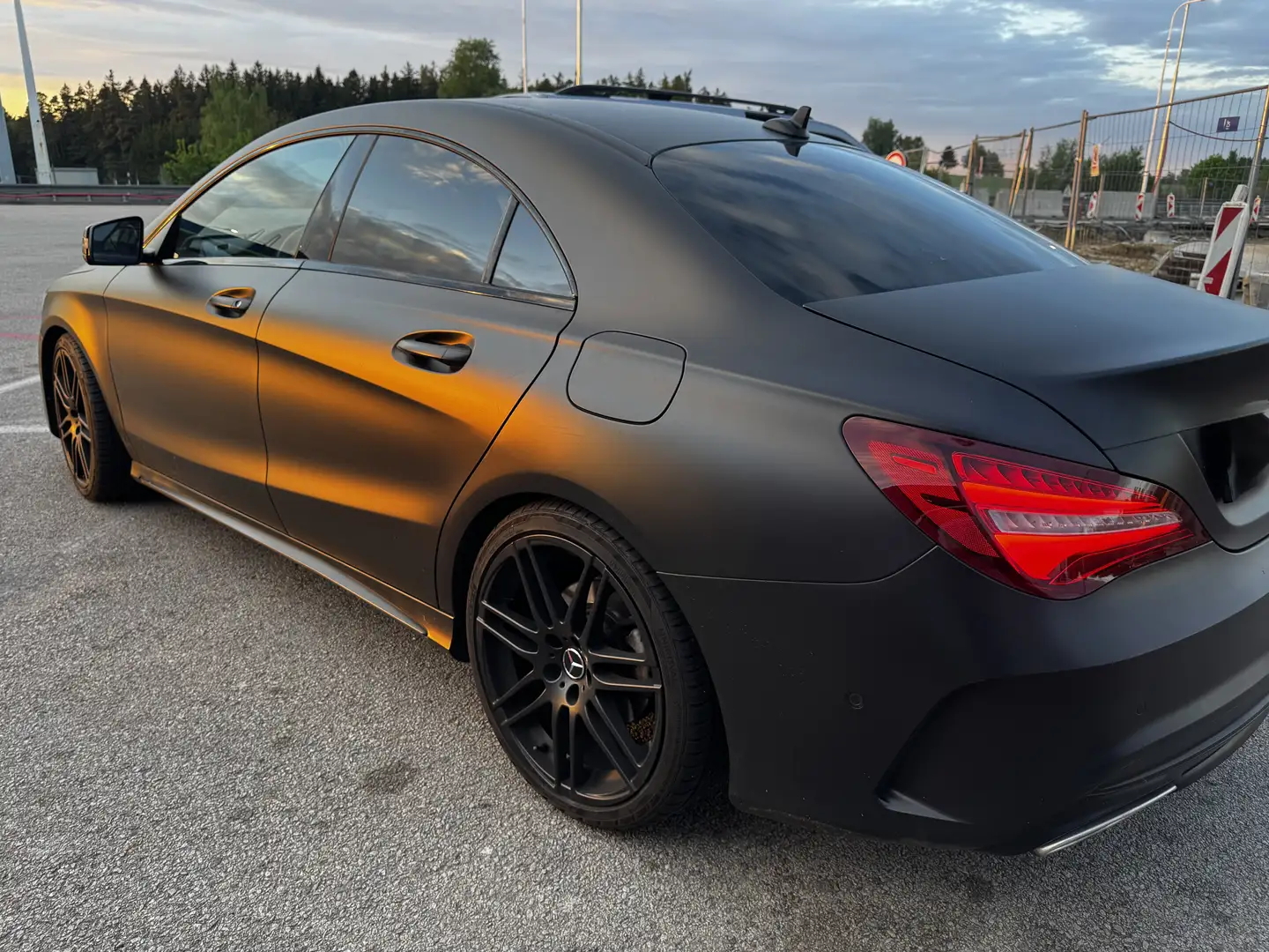 Mercedes-Benz CLA 220 d AMG Sport Coupé Facelift LED - 2
