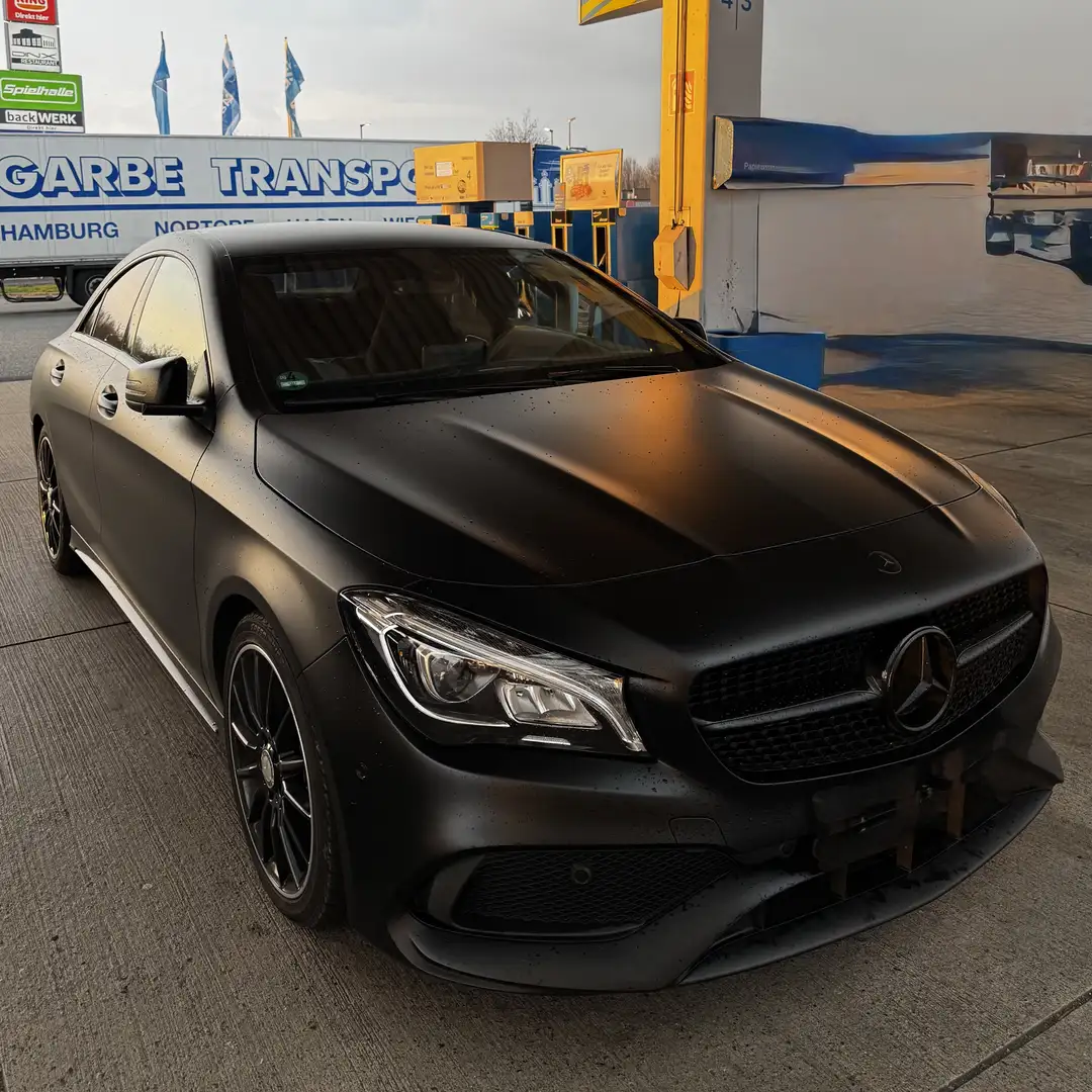 Mercedes-Benz CLA 220 d AMG Sport Coupé Facelift LED - 1
