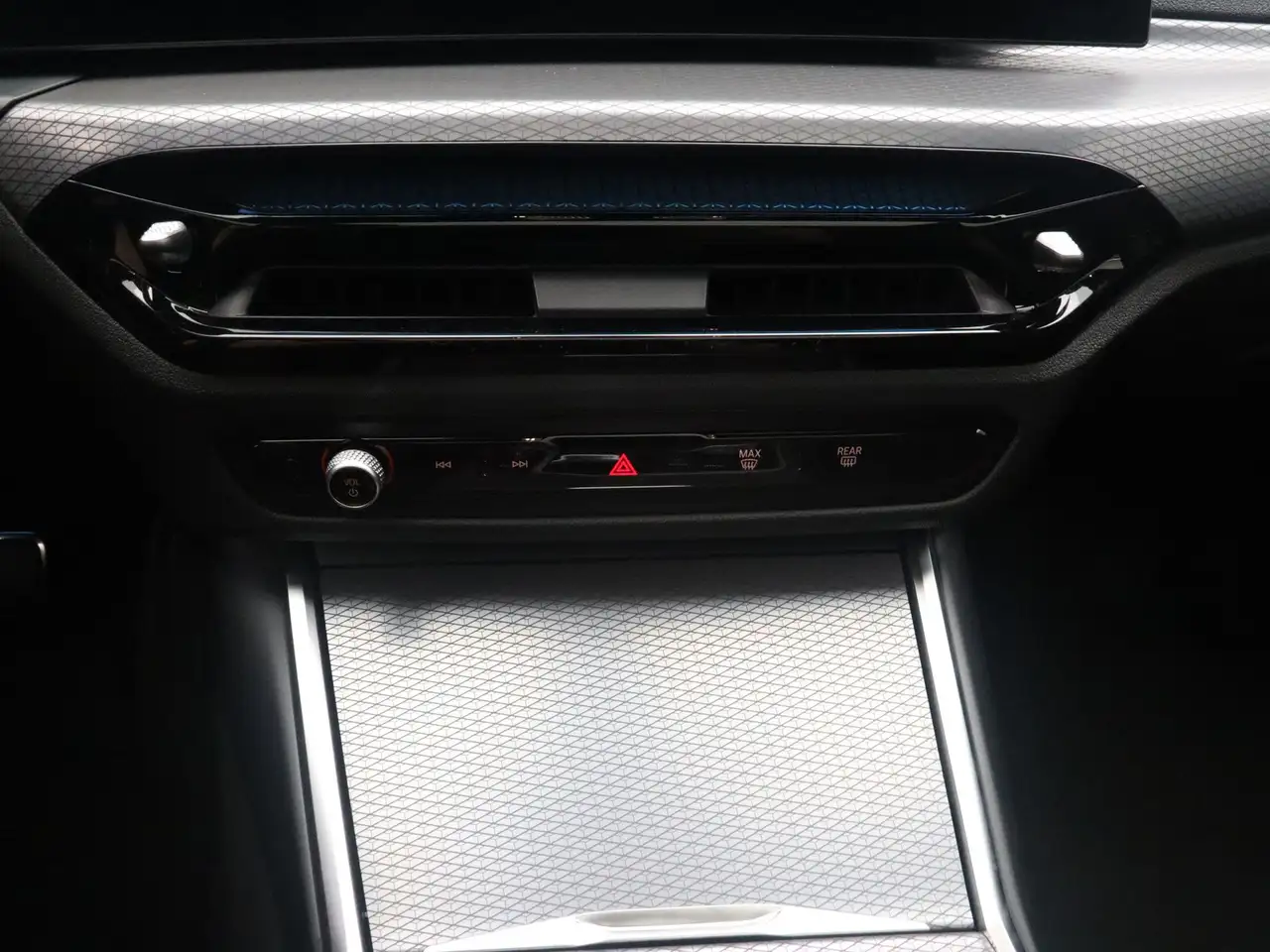 BMW 3 Series 2026 — фото 14