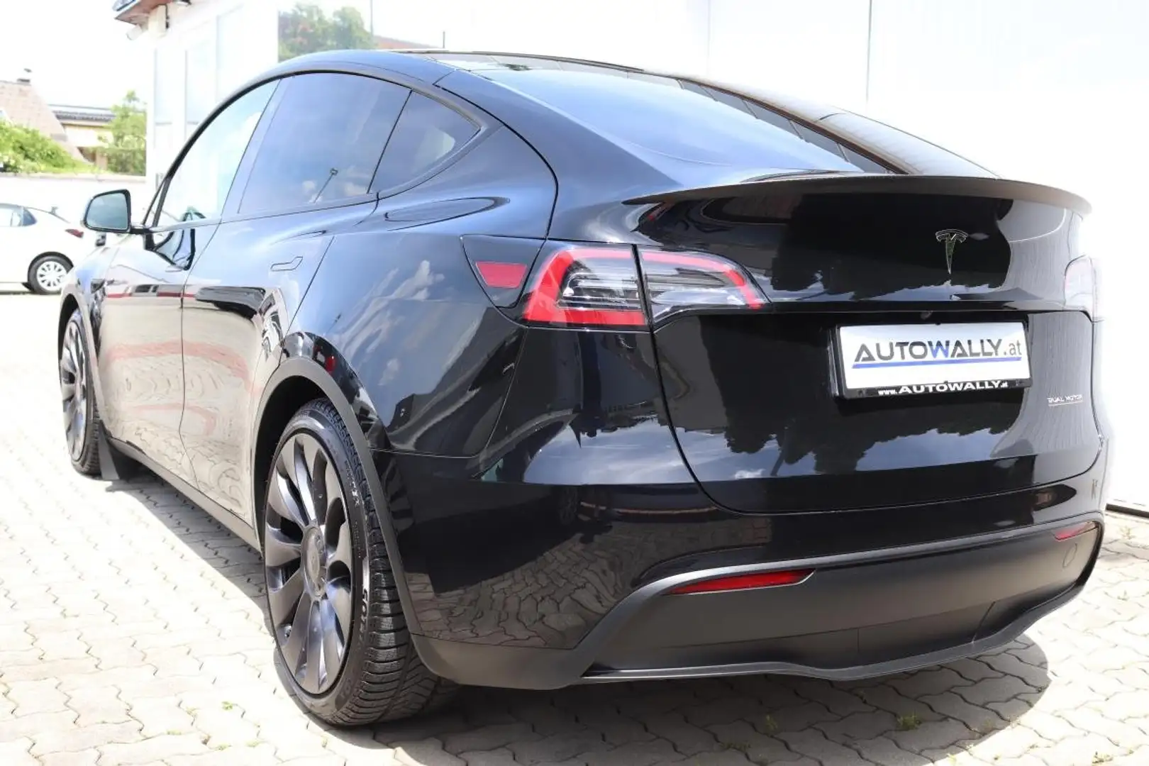 Tesla Model Y Model Y AWD 79kWh Performance Schwarz - 2