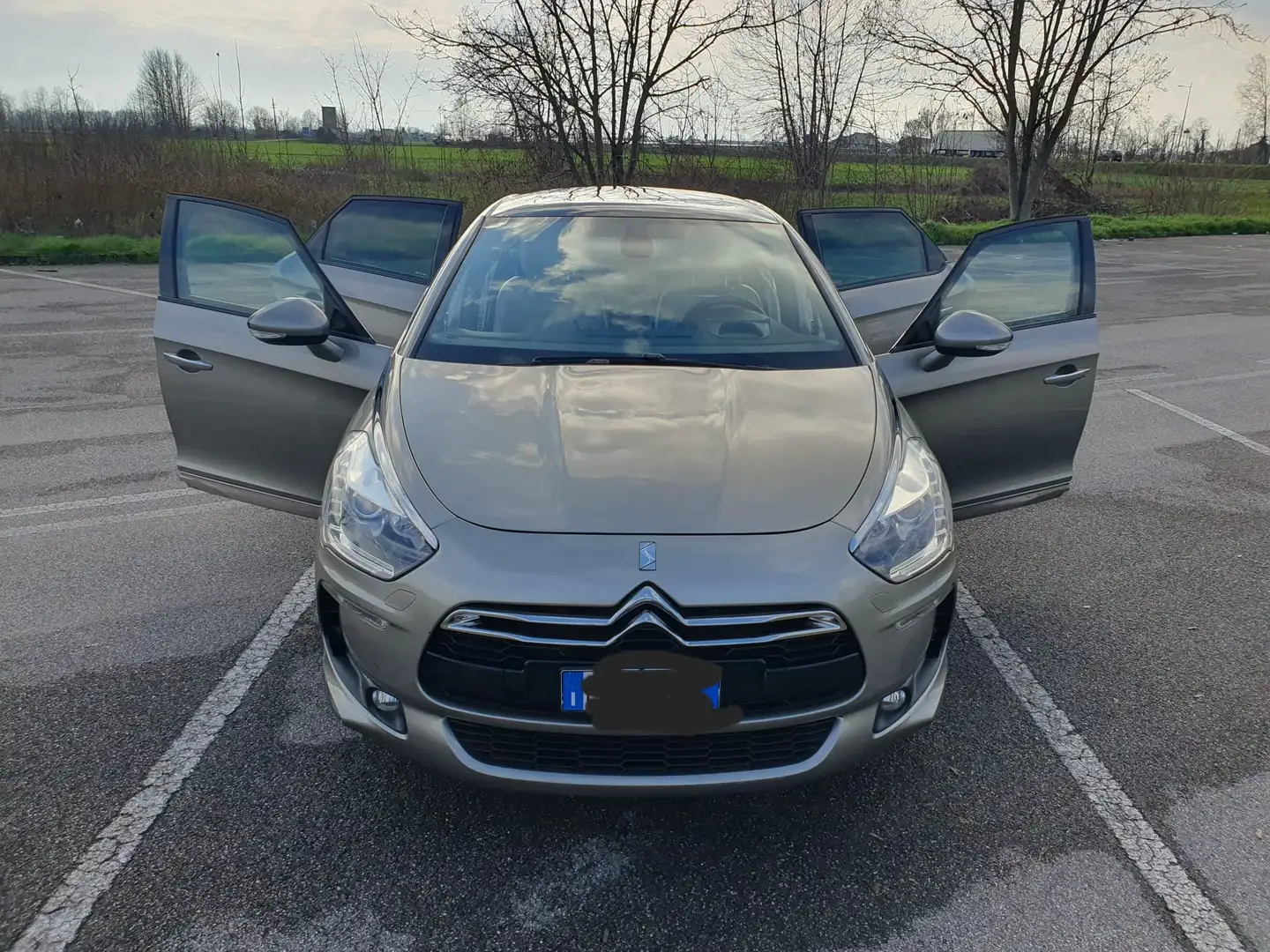 Citroen DS5 DS5 2.0 hdi So Chic s/t.panor. 160cv auto Brons - 1