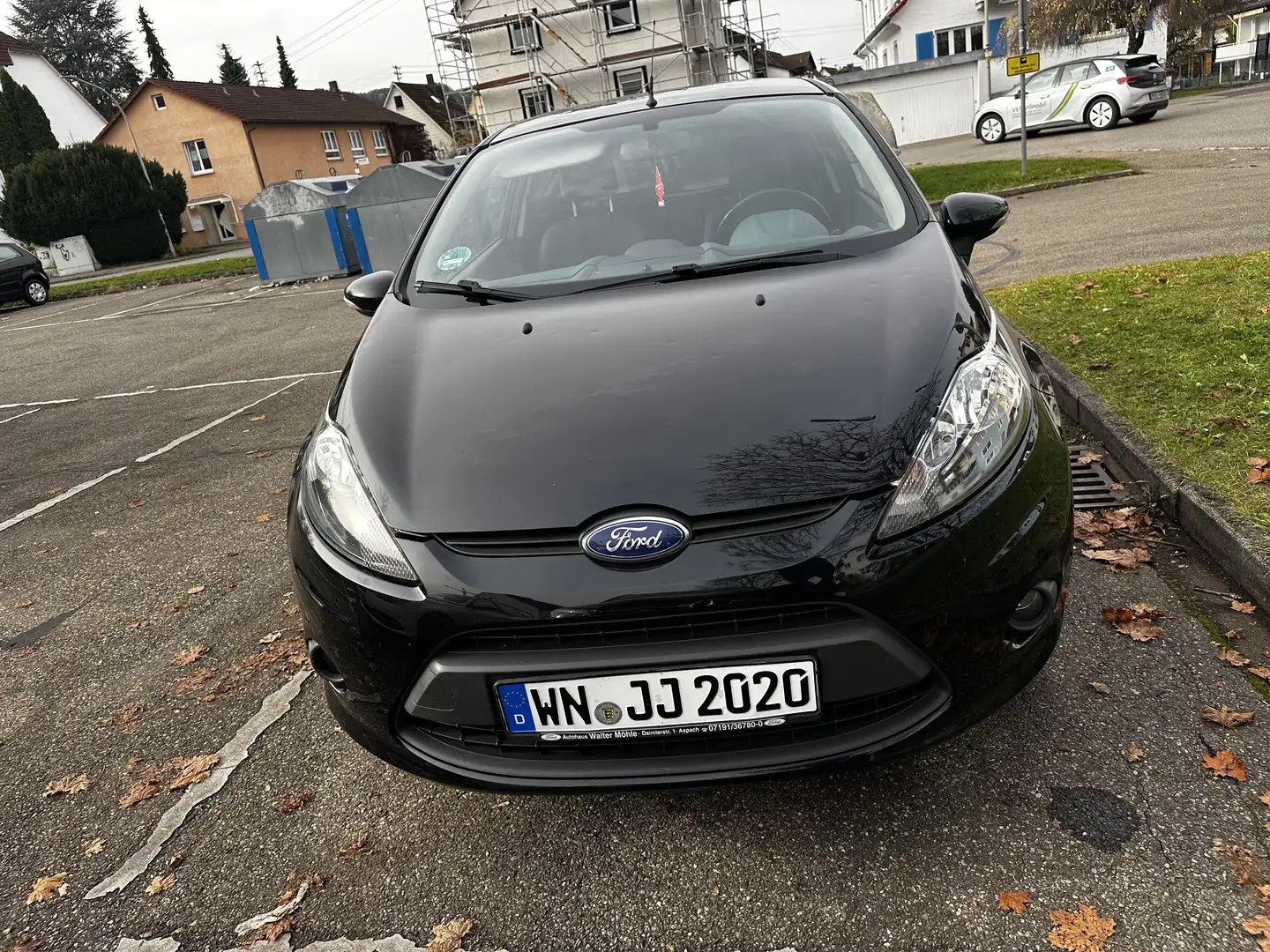 Ford Fiesta Viva - 1