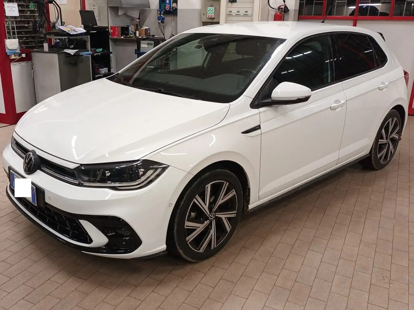 Volkswagen Polo Polo VI 2022 1.0 tsi R-Line 95cv dsg MATRIX LED Bianco - 1