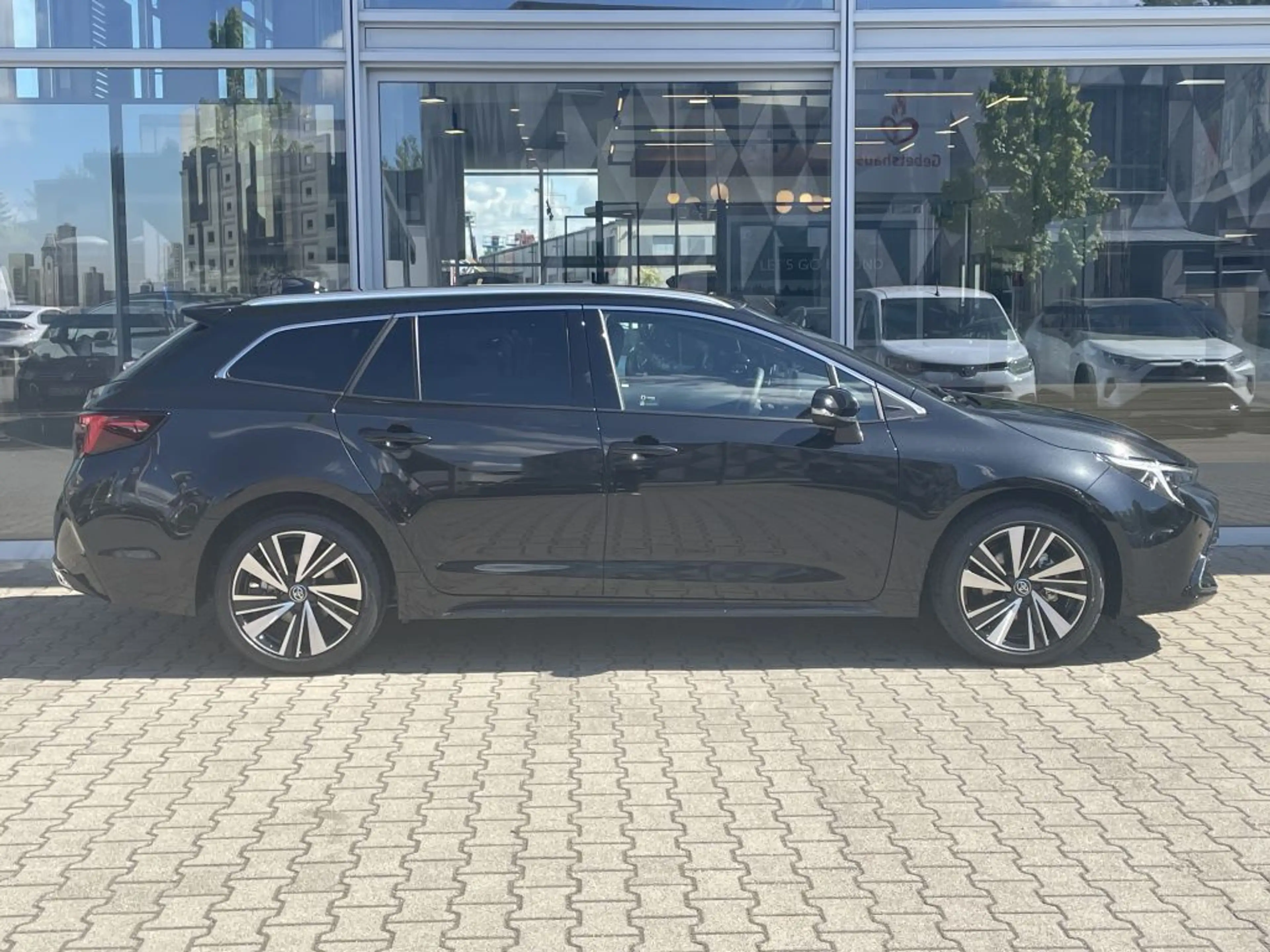 Toyota Corolla 1.8 Hybrid Touring Sports Teamplayer*Technik-Paket — photo 4