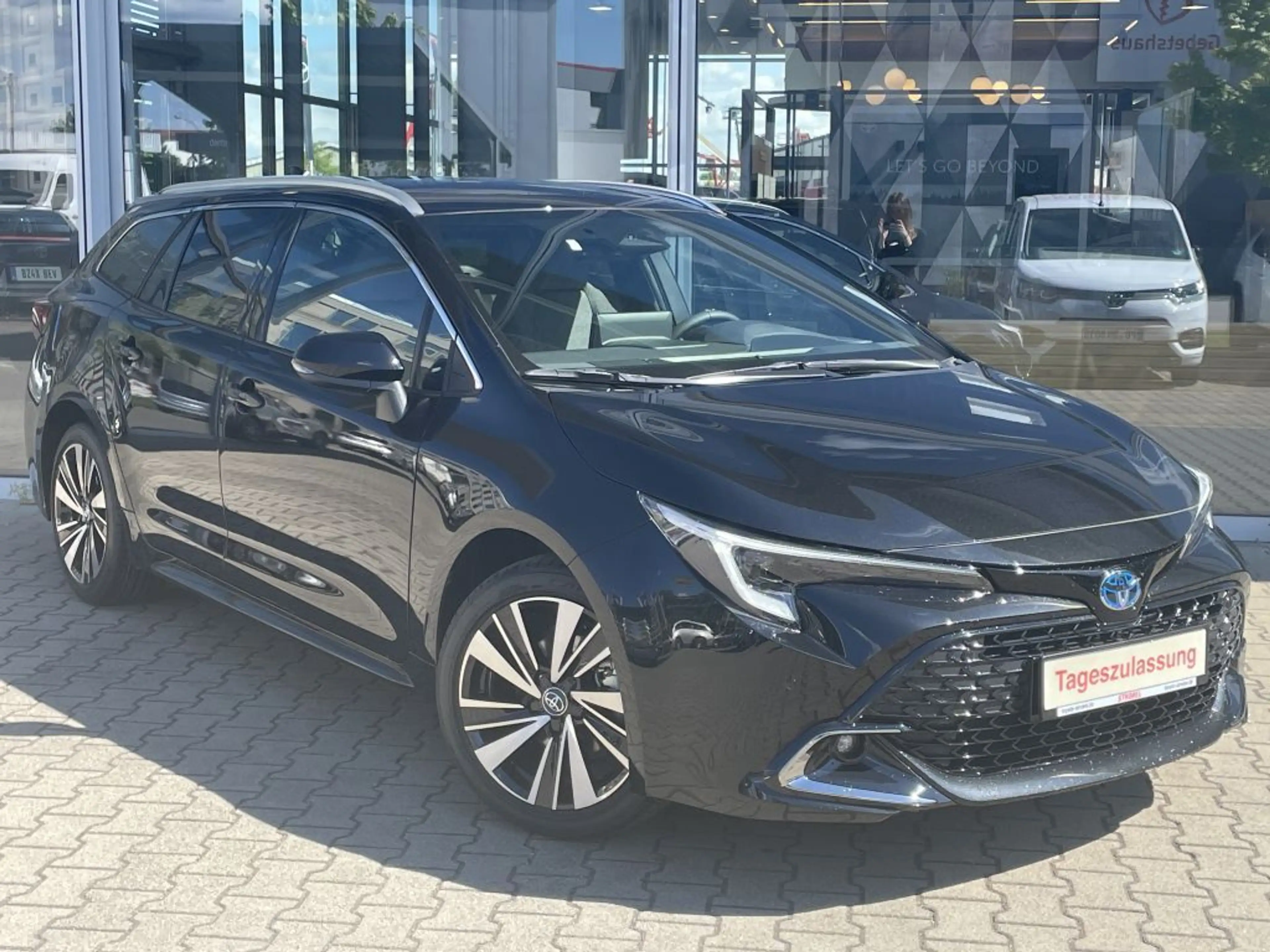 Toyota Corolla 1.8 Hybrid Touring Sports Teamplayer*Technik-Paket — photo 3
