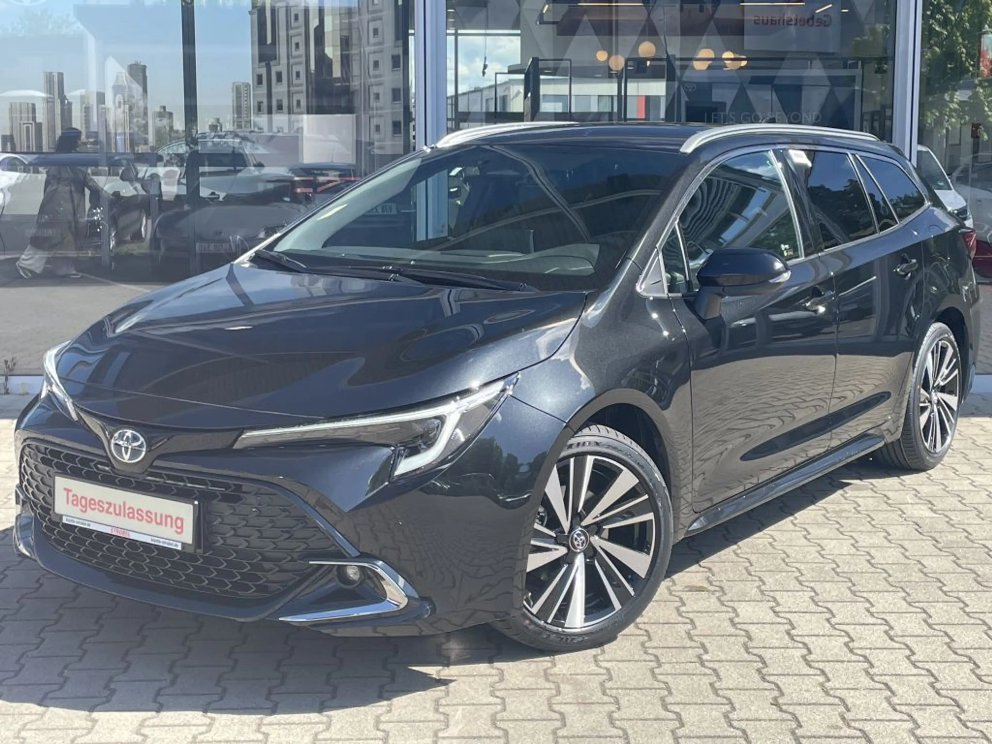 Toyota Corolla 1.8 Hybrid Touring Sports Teamplayer*Technik-Paket — photo 2