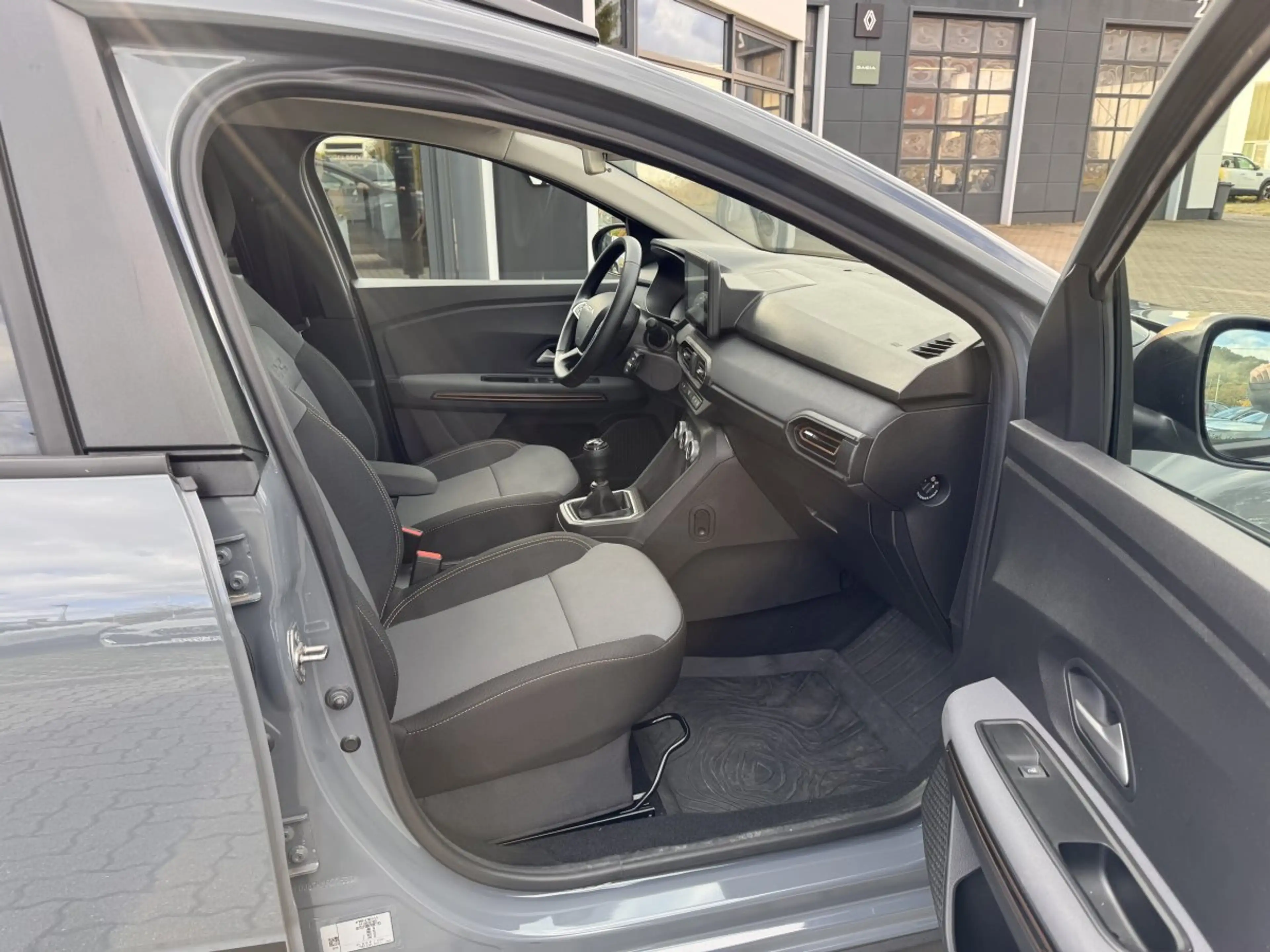 Dacia Jogger 1.0 TCe 110 Extreme 7-Sitzer — photo 10