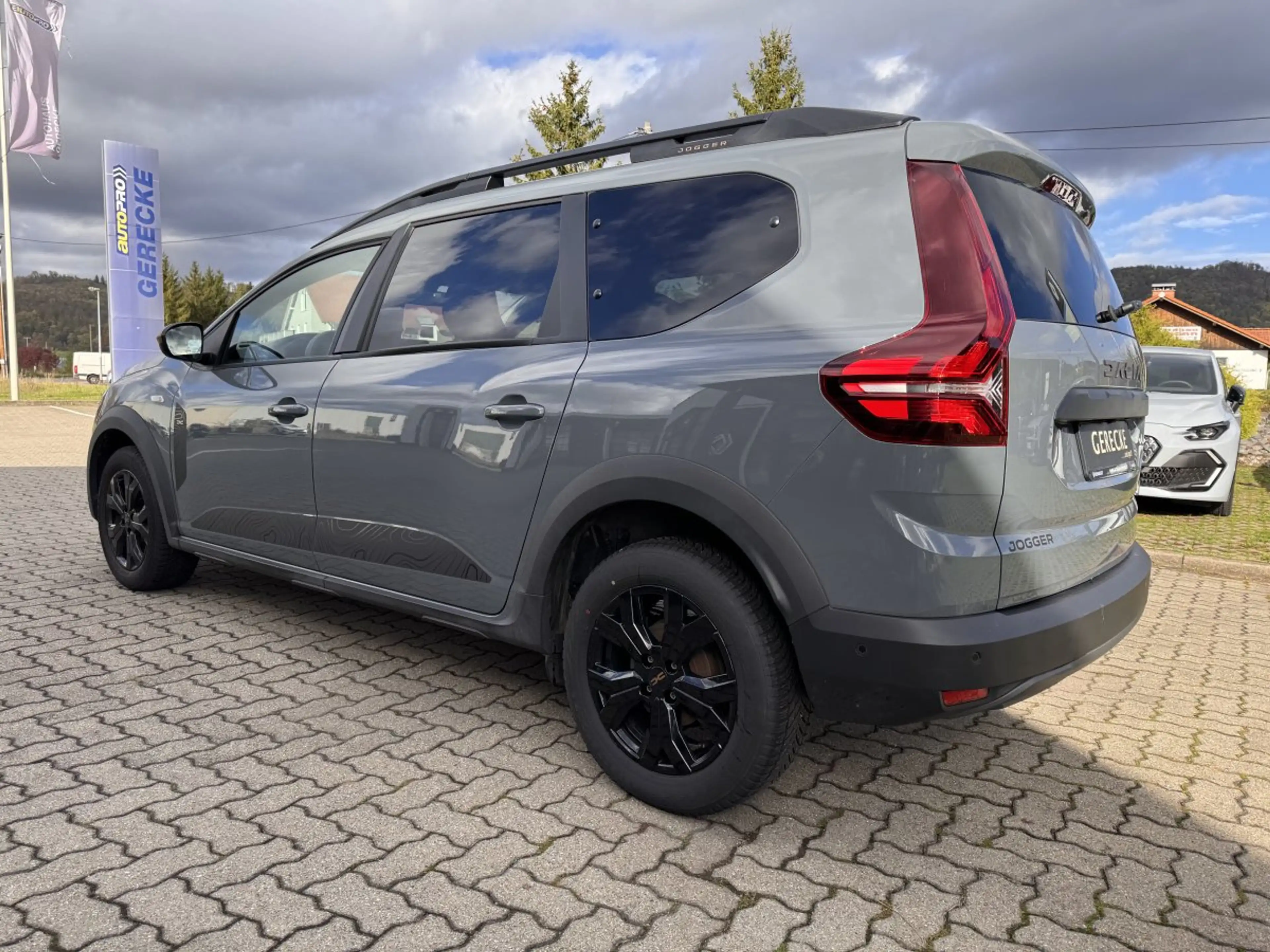 Dacia Jogger 1.0 TCe 110 Extreme 7-Sitzer — photo 5
