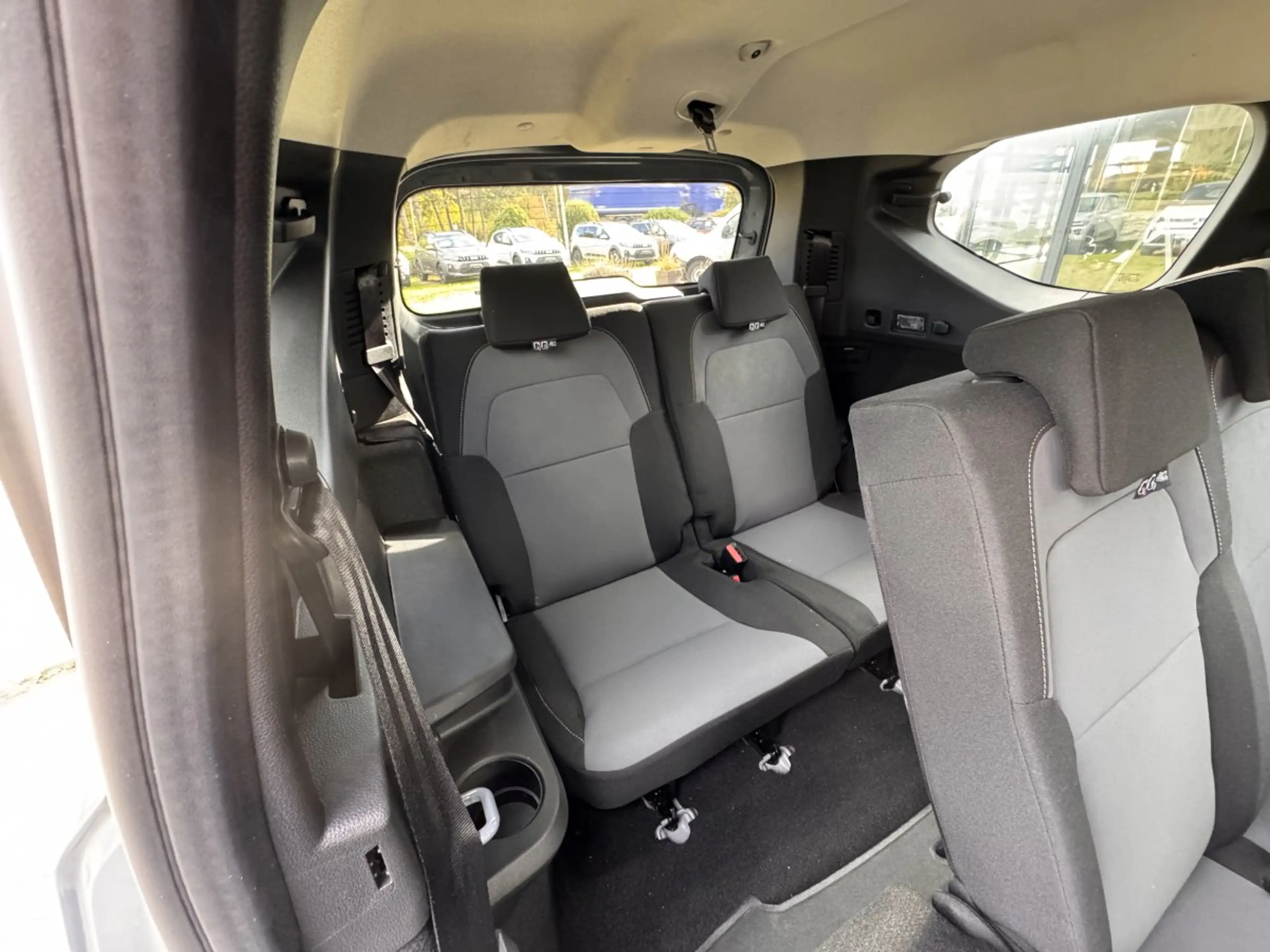 Dacia Jogger 1.0 TCe 110 Extreme 7-Sitzer — photo 13