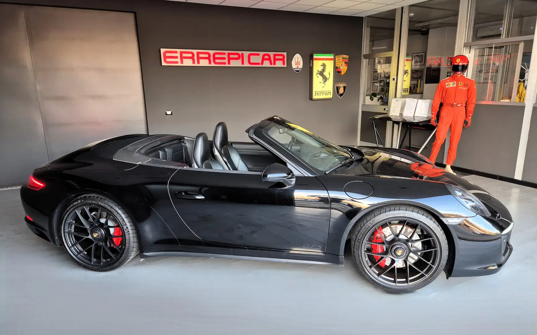 Porsche 991 911 VII Carrera Cabrio 3.0 4 GTS PORSCHE APPROVED Fekete - 2