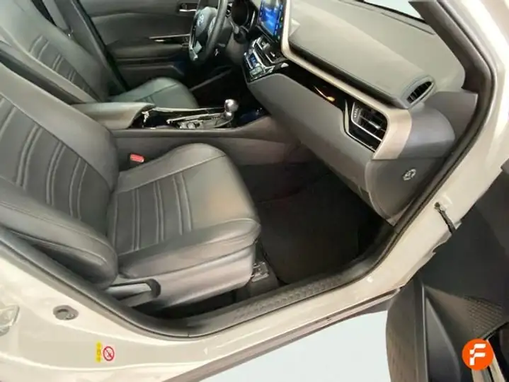 Toyota C-HR 2019, foto 10