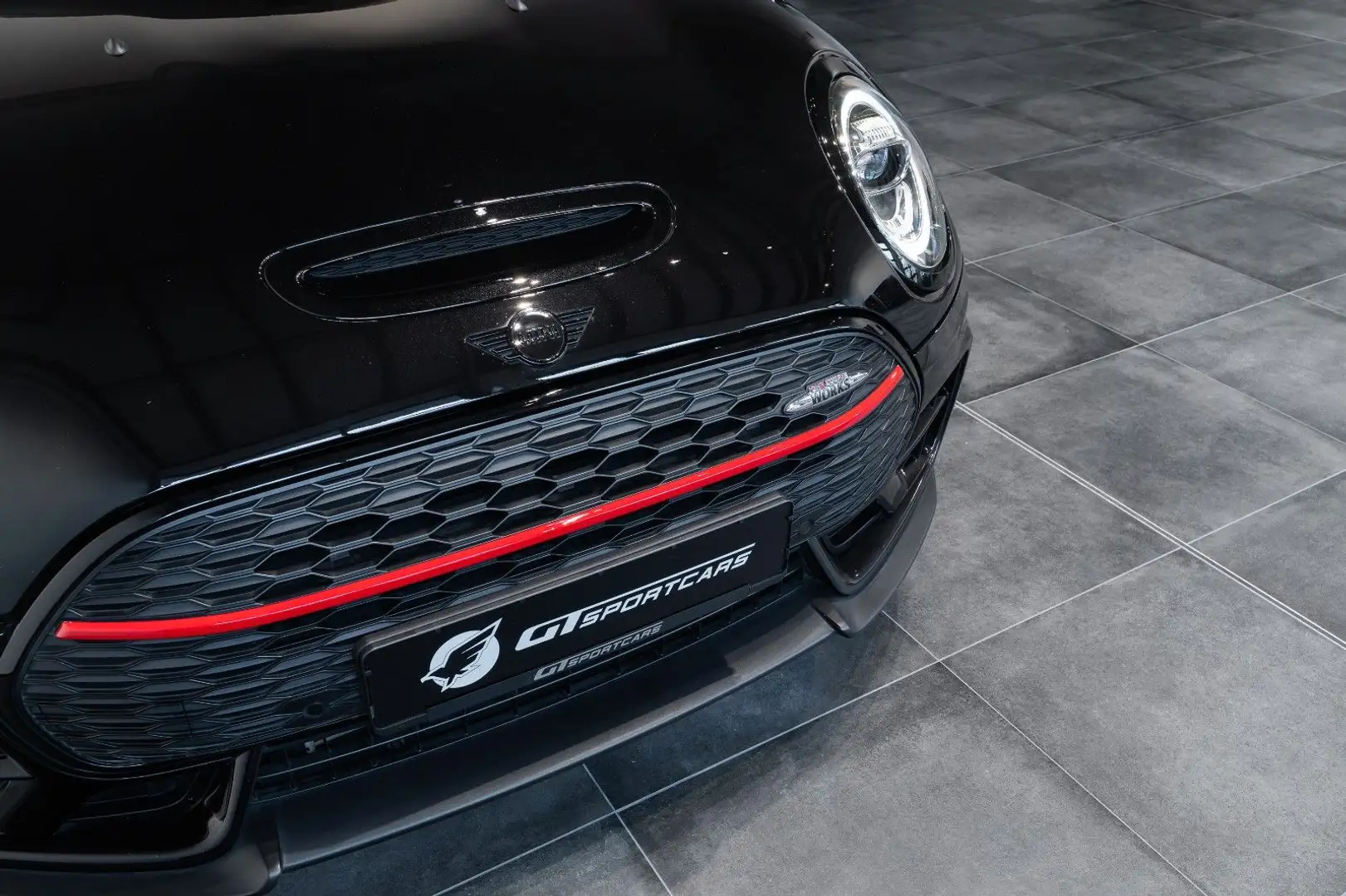 MINI John Cooper Works Clubman all black 1 Hand Top Noir - 2