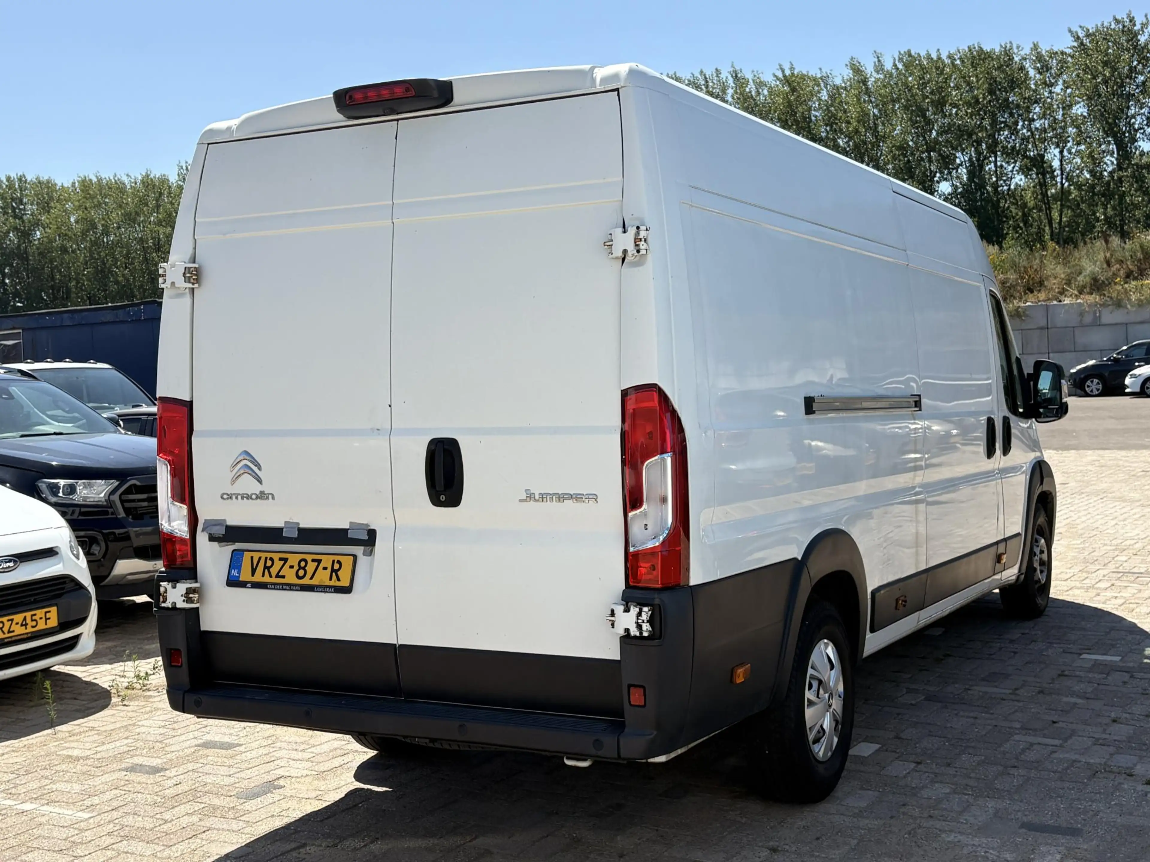 Citroen Jumper 35 2.2 BlueHDi 165 L3H2 Driver Zwaar | € 6.950,- N — photo 2